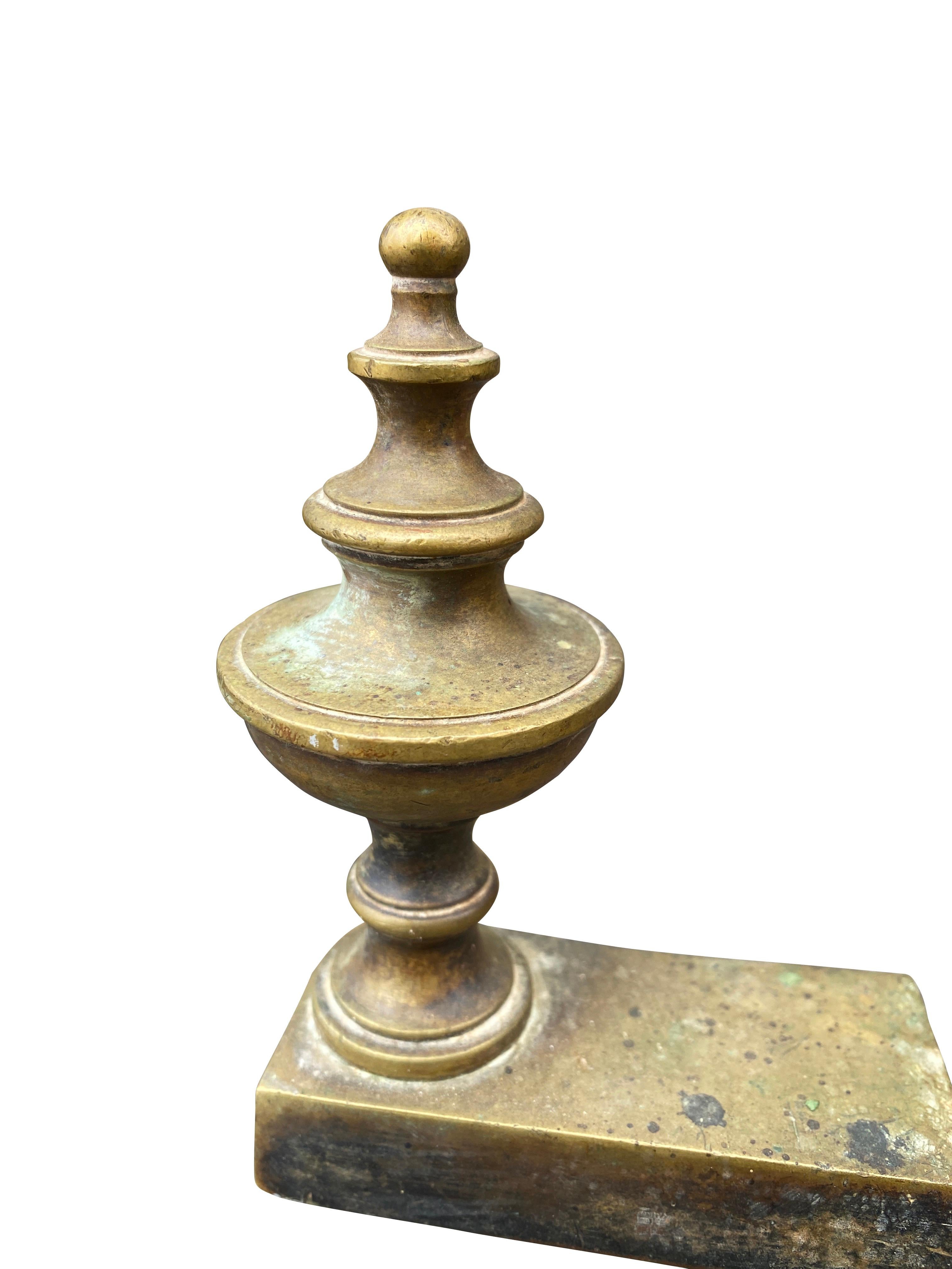 Bronze-Feuerböcke im italienischen Renaissance-Stil, Paar im Angebot 6