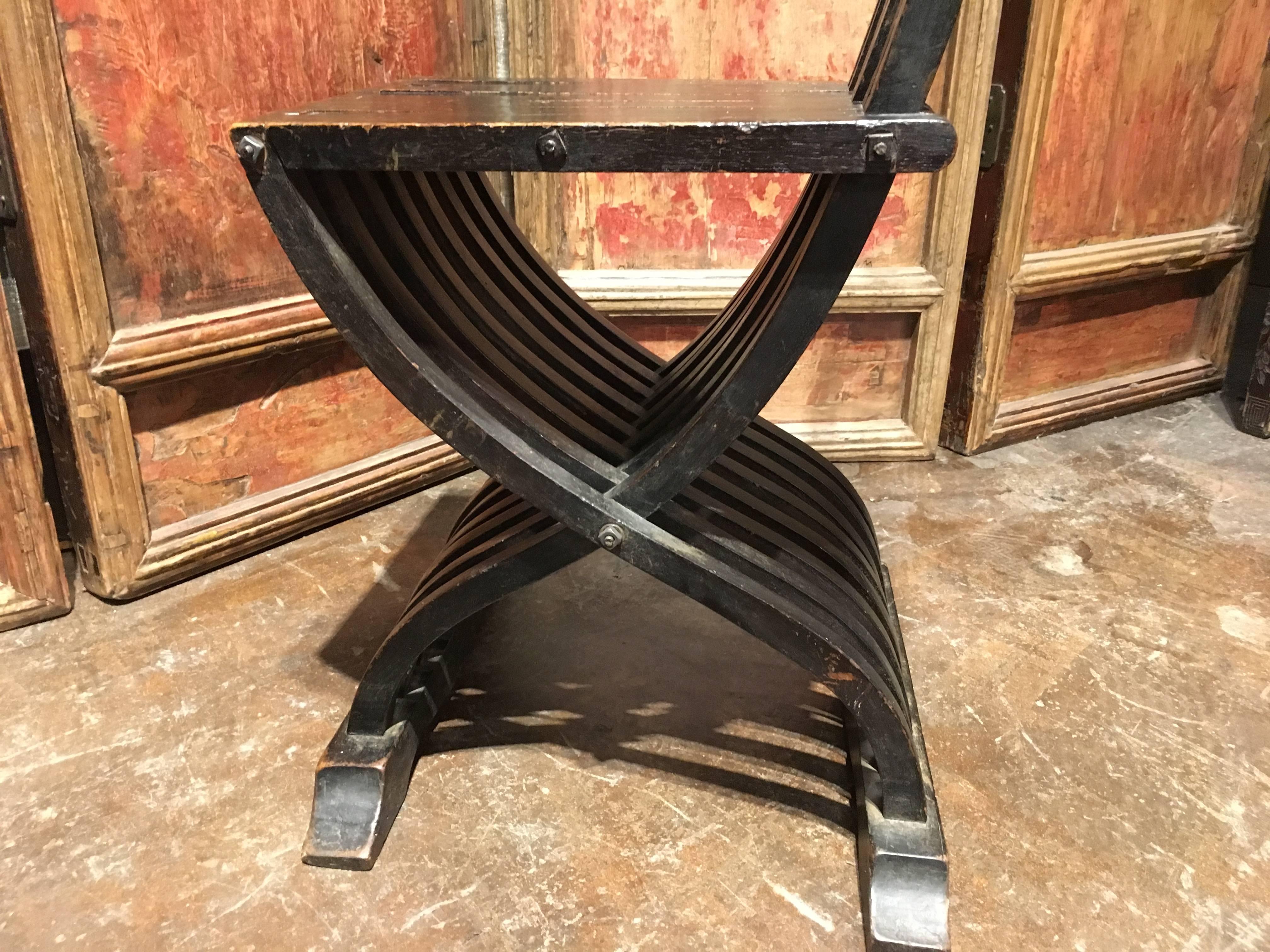 Paire de chaises d'appoint italiennes de style néo-renaissance, XIXe siècle en vente 6