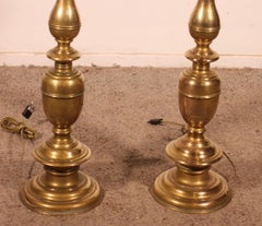 Paire de lampadaires en bronze de style Renaissance italienne