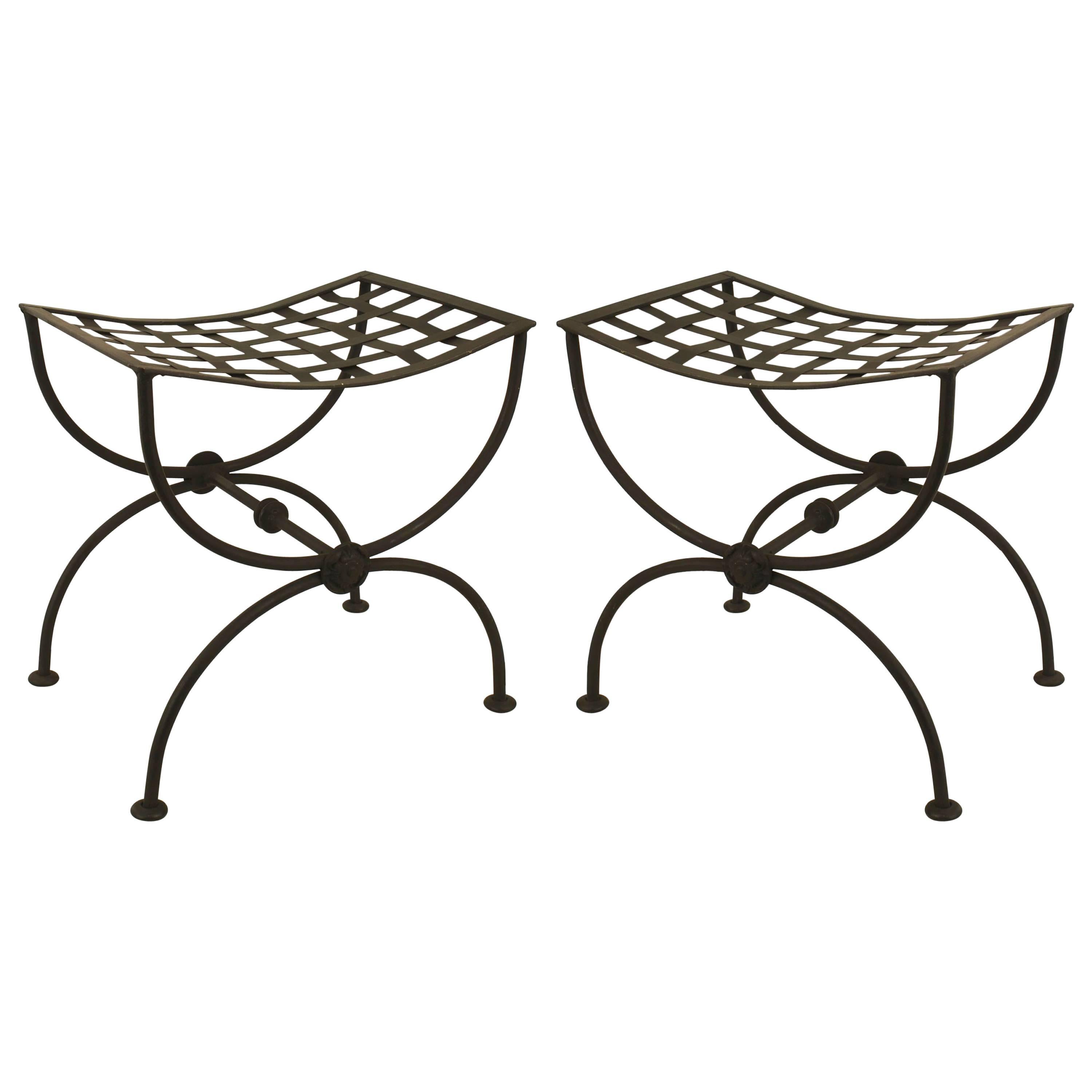 Paire de bancs en fer forgé de la Renaissance italienne