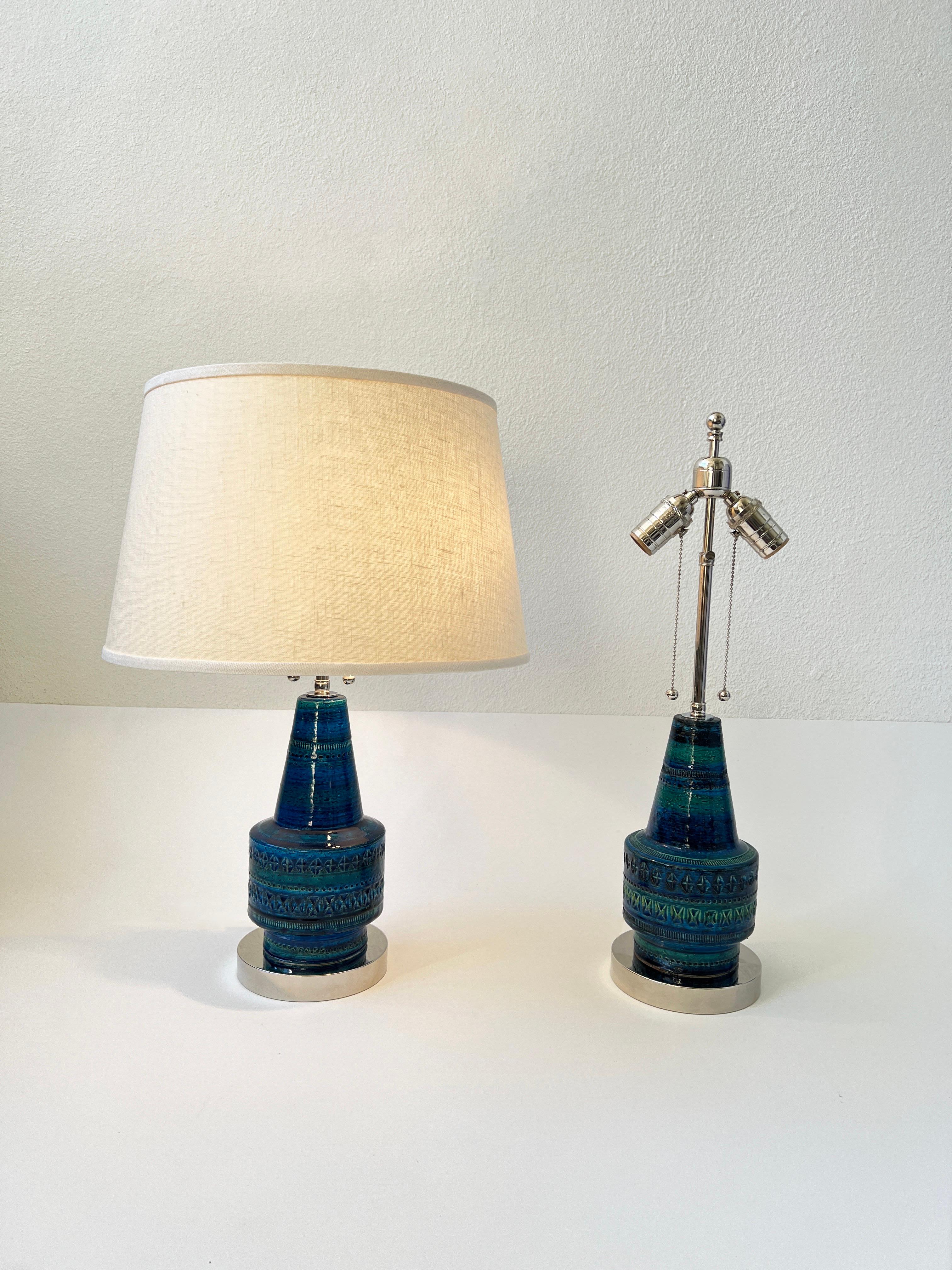 Polished Pair of Italian Rimini Blue Ceramic and Chrome Table Lamps by Bitossi For Sale
