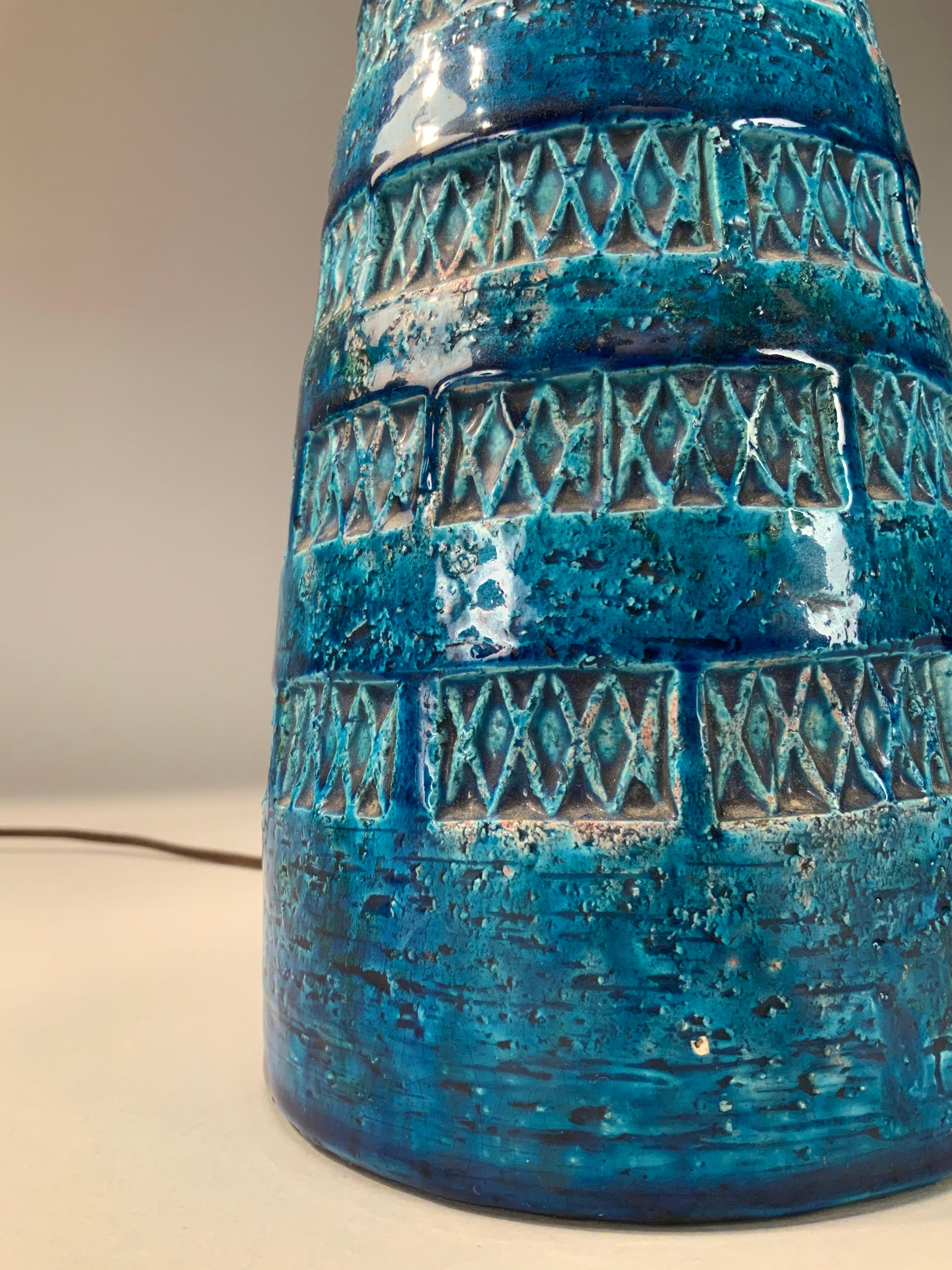 Pair of Italian Rimini Blue Ceramic Lamps by Aldo Londi for Bitossi In Good Condition In Hudson, NY