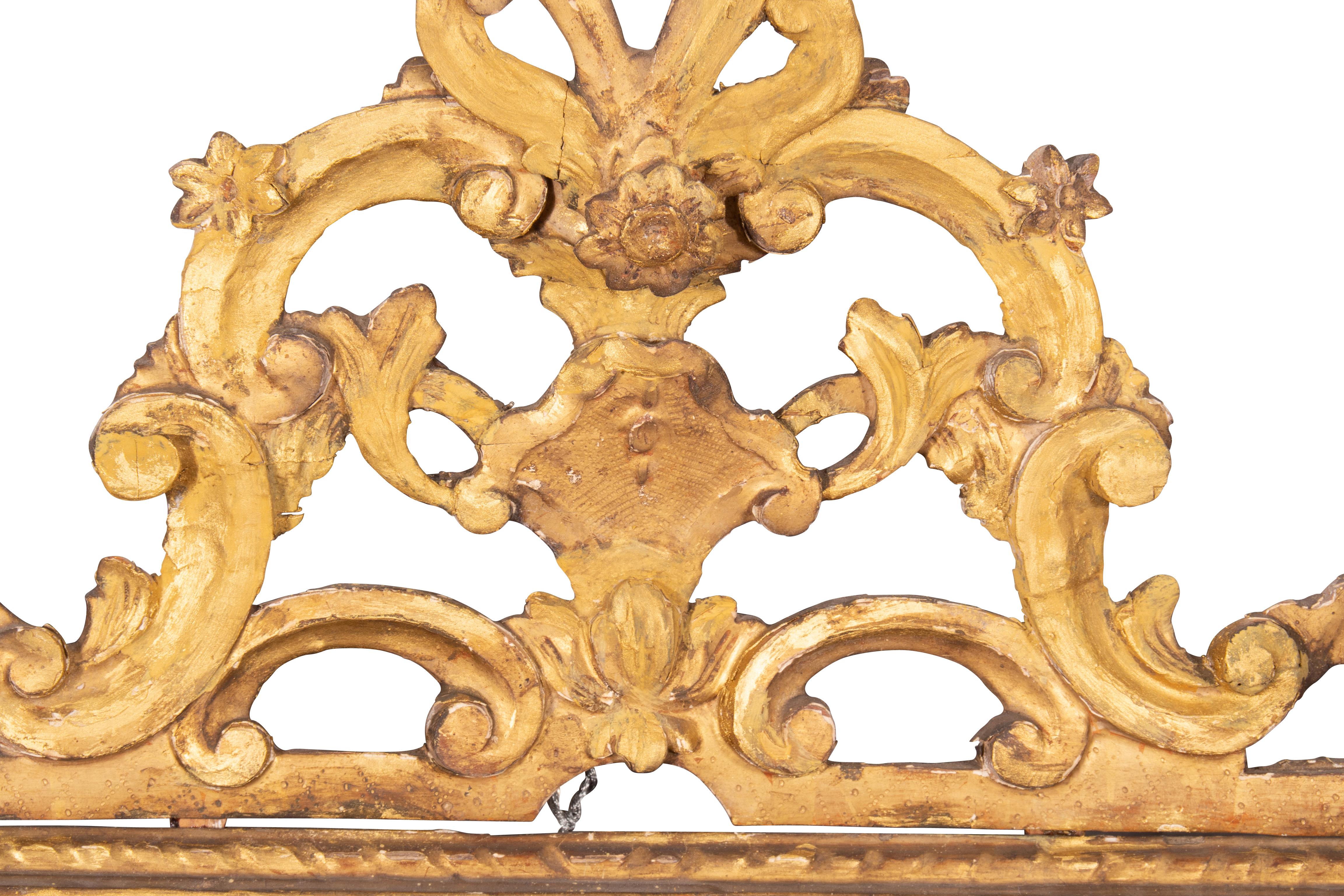 Pair of Italian Rococo Giltwood Mirrors For Sale 2