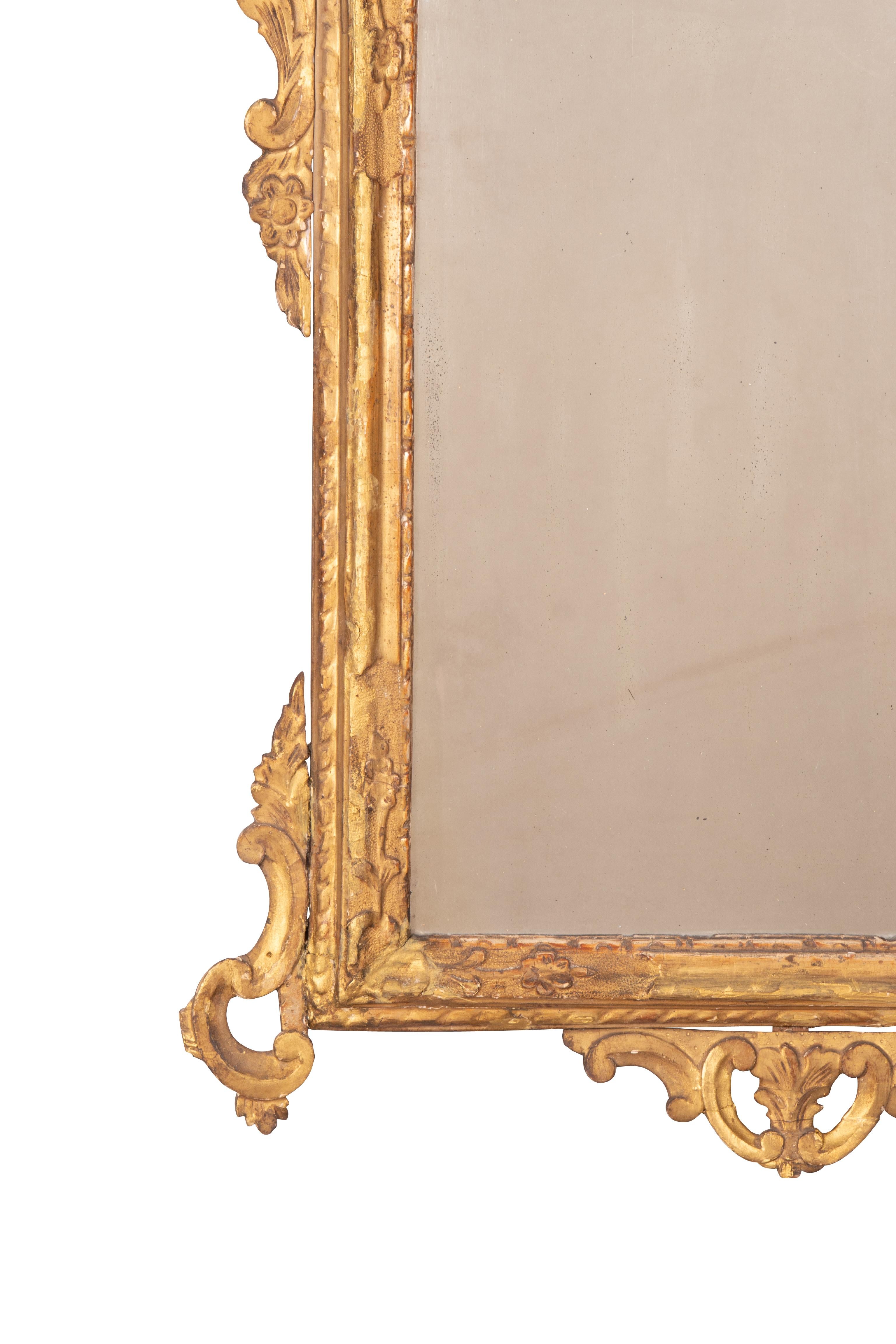 Pair of Italian Rococo Giltwood Mirrors For Sale 4