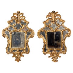 Paar italienische Rokoko-Giltwood-Spiegel