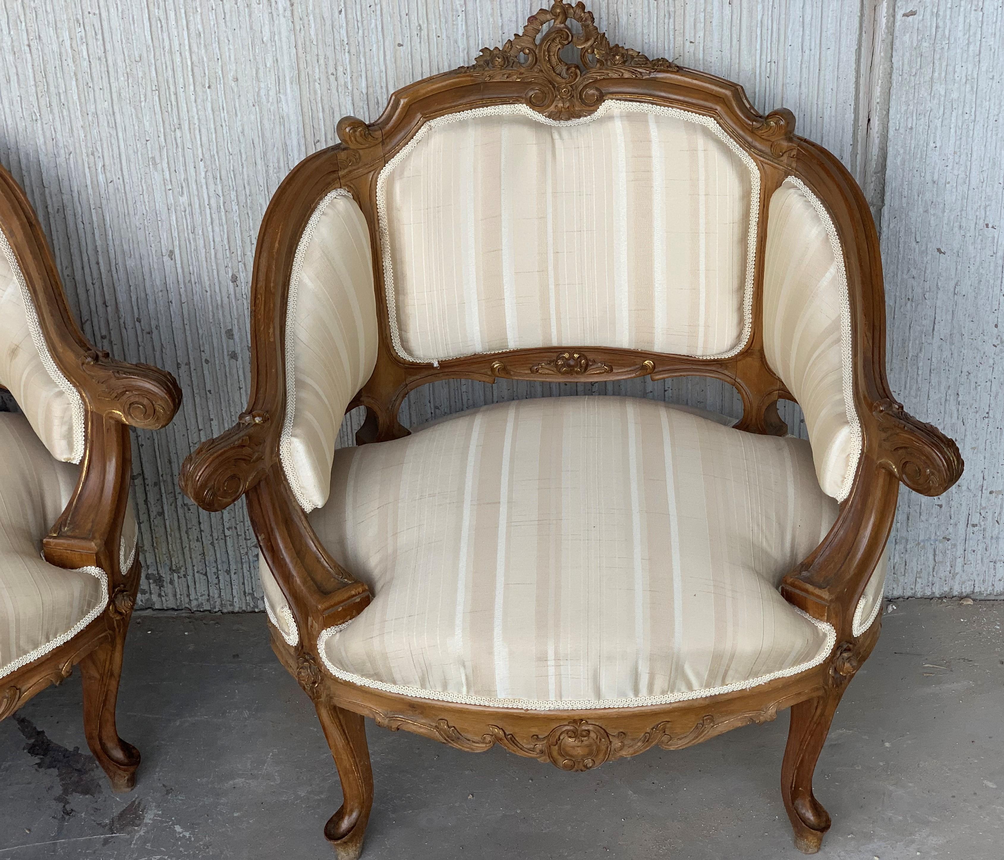 Paar italienische Rococó-Louis-XV-Fauteuils oder Pantoffelstühle im Angebot 2