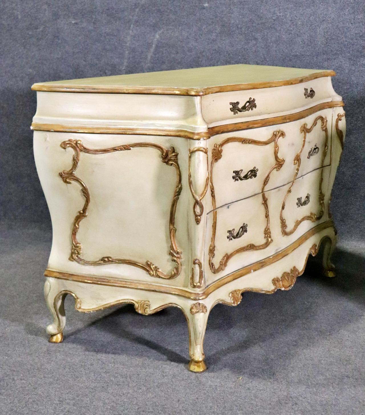 Pair of Italian Rococo Paint Decorated Creme and Giltwood Commodes  For Sale 10