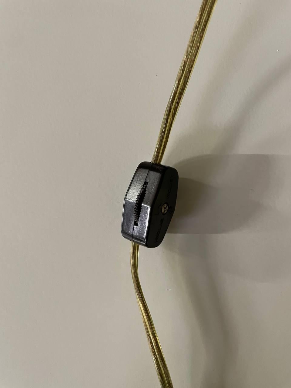 Paar italienische geschnitzte Holzlampen im Rokoko-Stil im Angebot 5