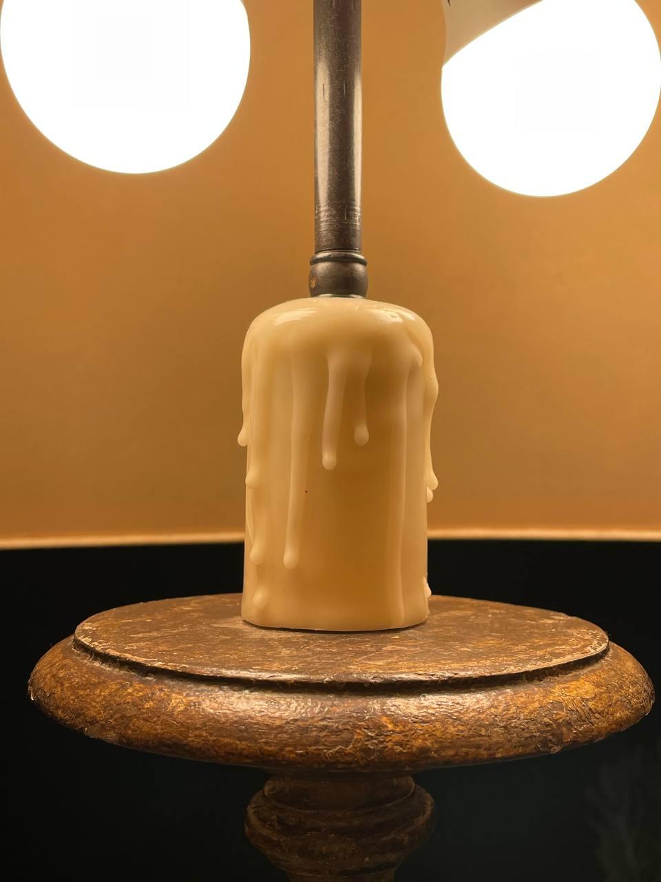 Paar italienische geschnitzte Holzlampen im Rokoko-Stil im Angebot 1