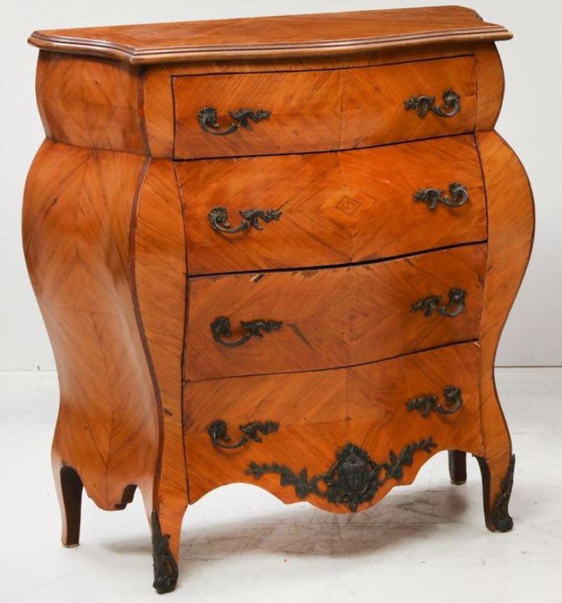 Pair of Italian Rococo Style Night Stands In Good Condition In Cypress, CA