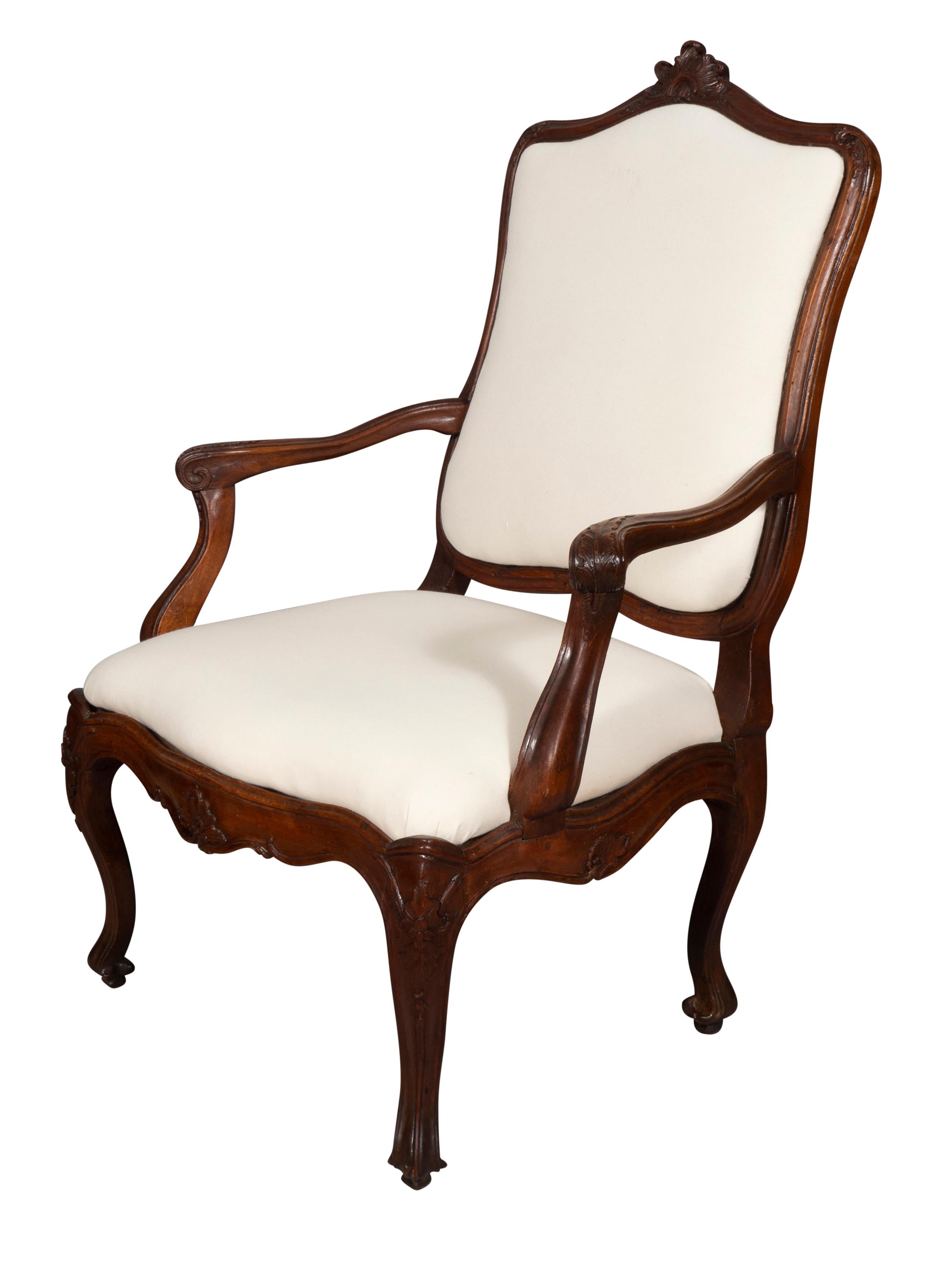 Pair of Italian Rococo Walnut Armchairs For Sale 4