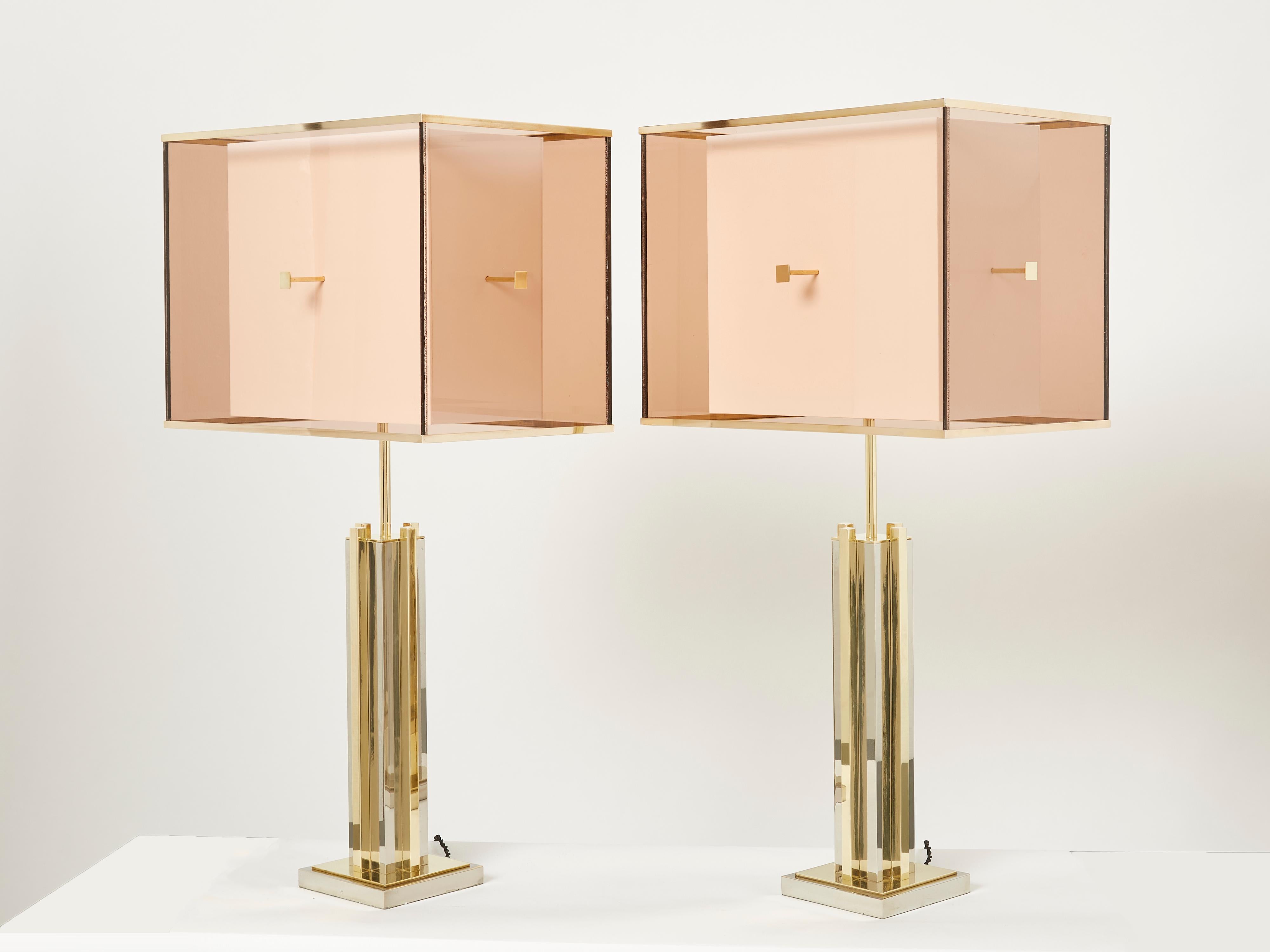 Pair of Italian Romeo Rega Brass Chrome Lucite Table Lamps 1970s In Good Condition In Paris, IDF