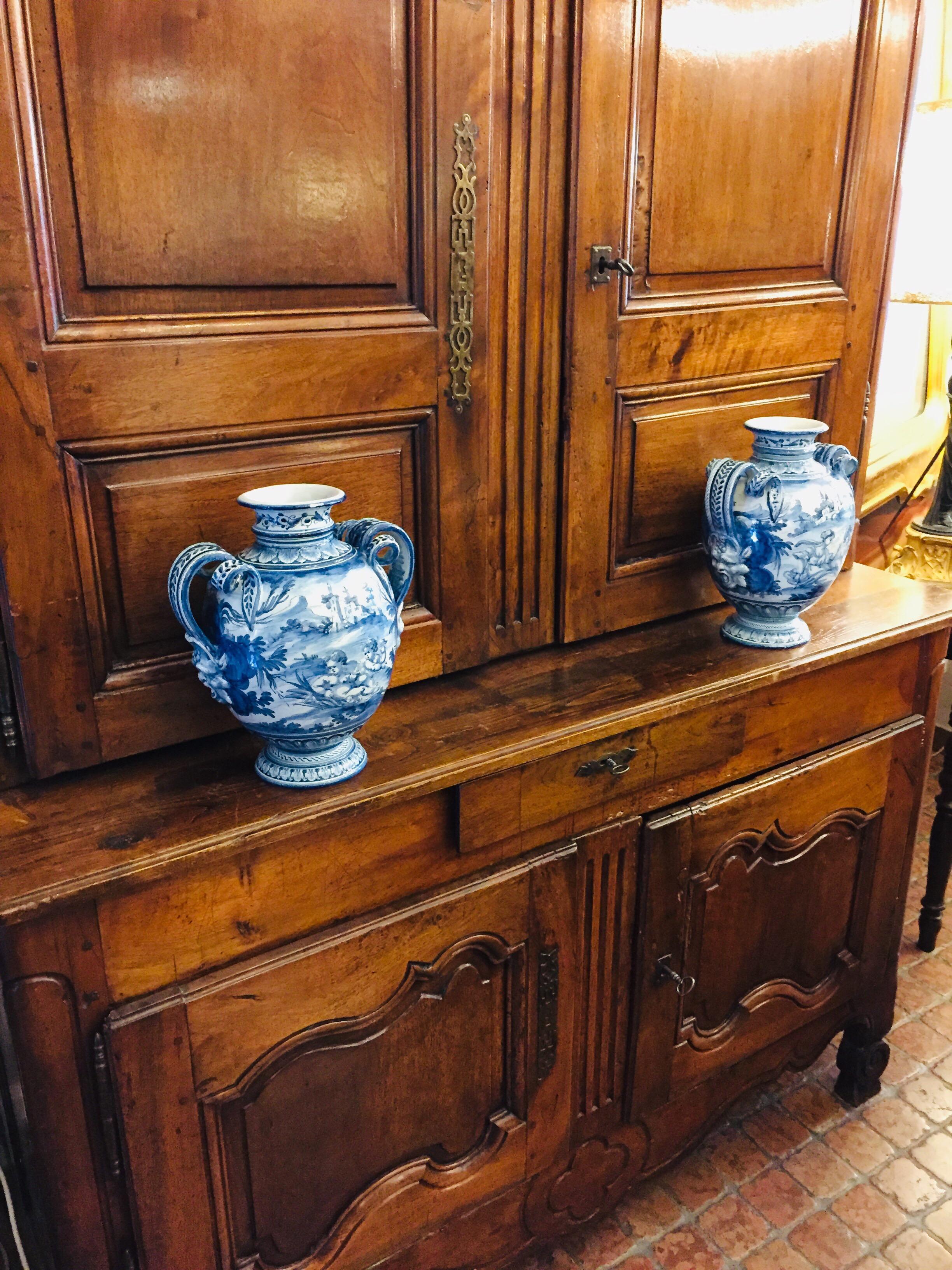 Pair of Italian Vases 20th Century Blue and White Maiolica Savona Vases 7