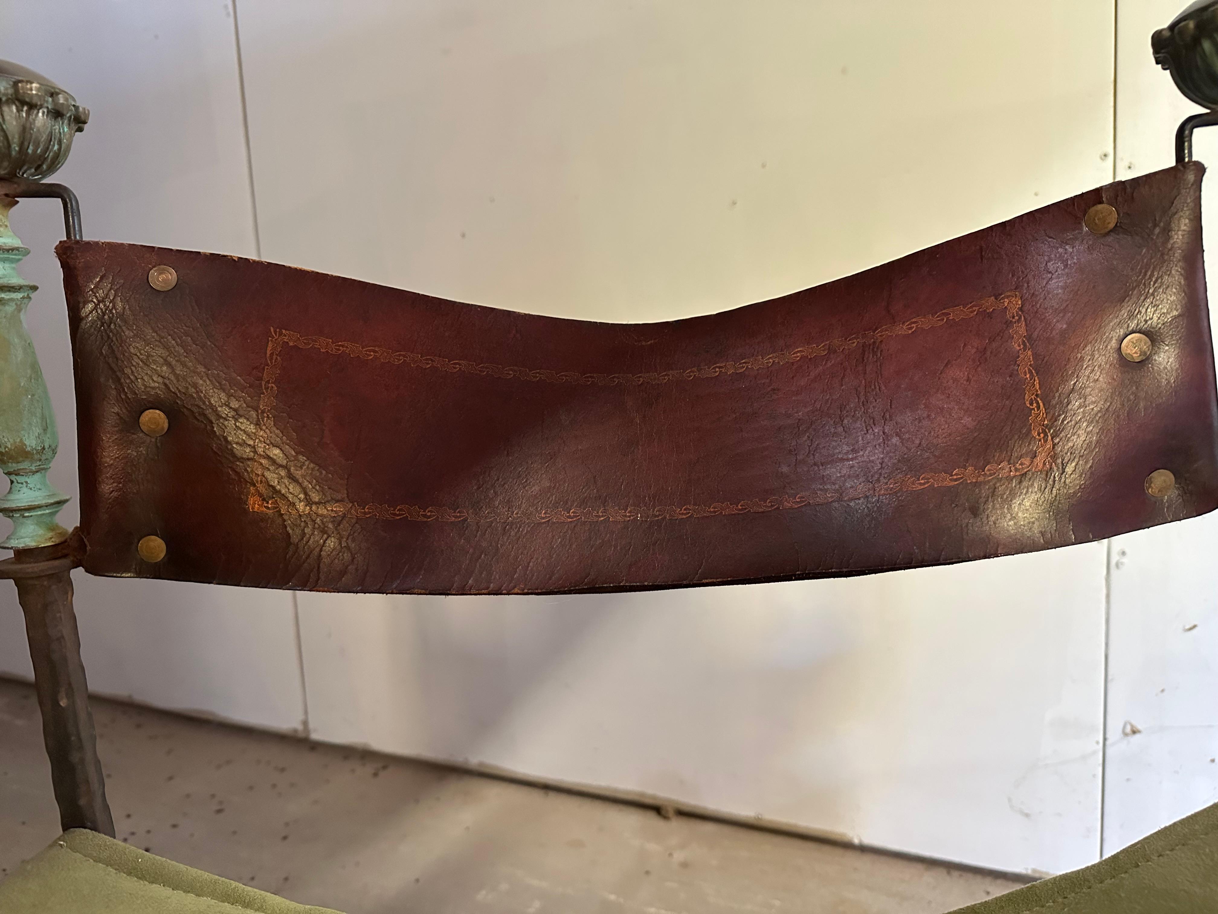 Paire de chaises Curule italiennes de Dante Savonarola en vente 6