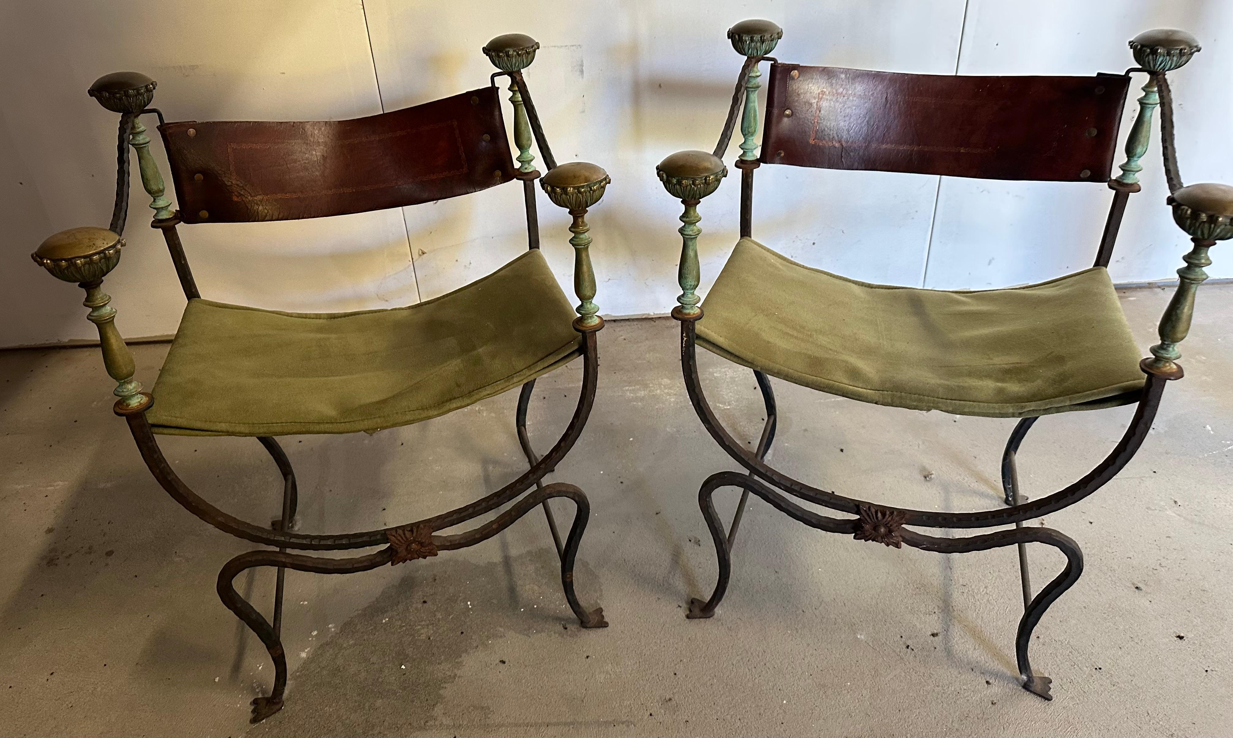 Néoclassique Paire de chaises Curule italiennes de Dante Savonarola en vente