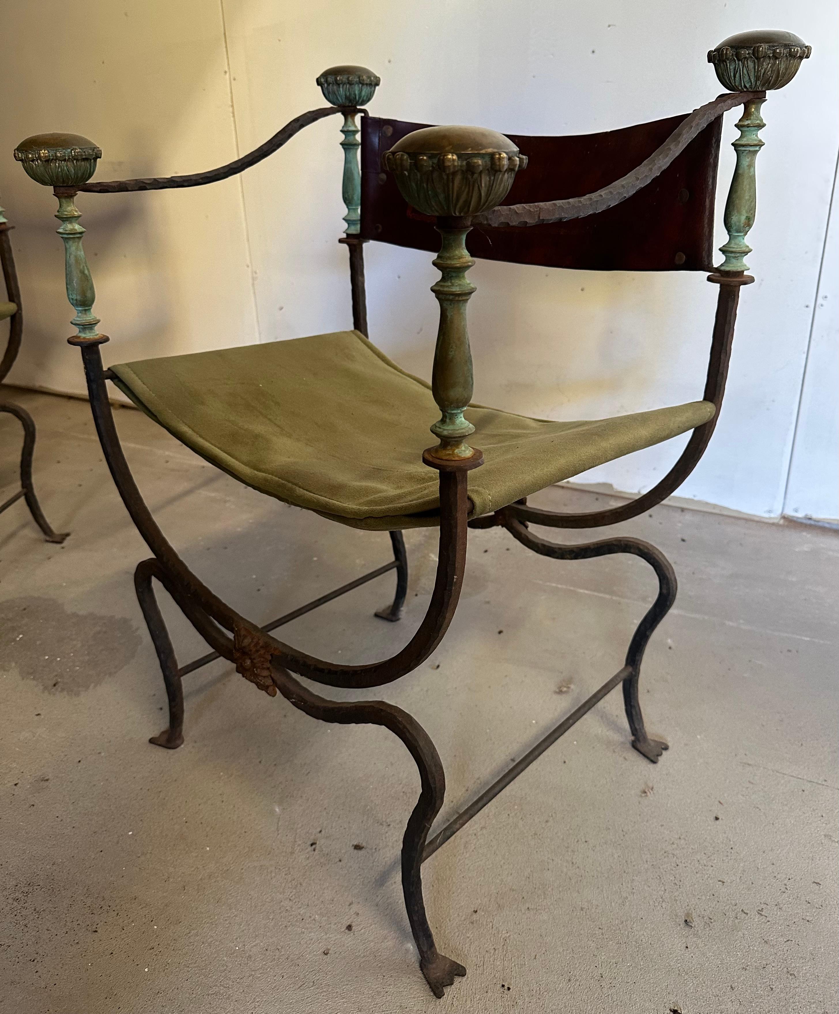 Début du 20ème siècle Paire de chaises Curule italiennes de Dante Savonarola en vente