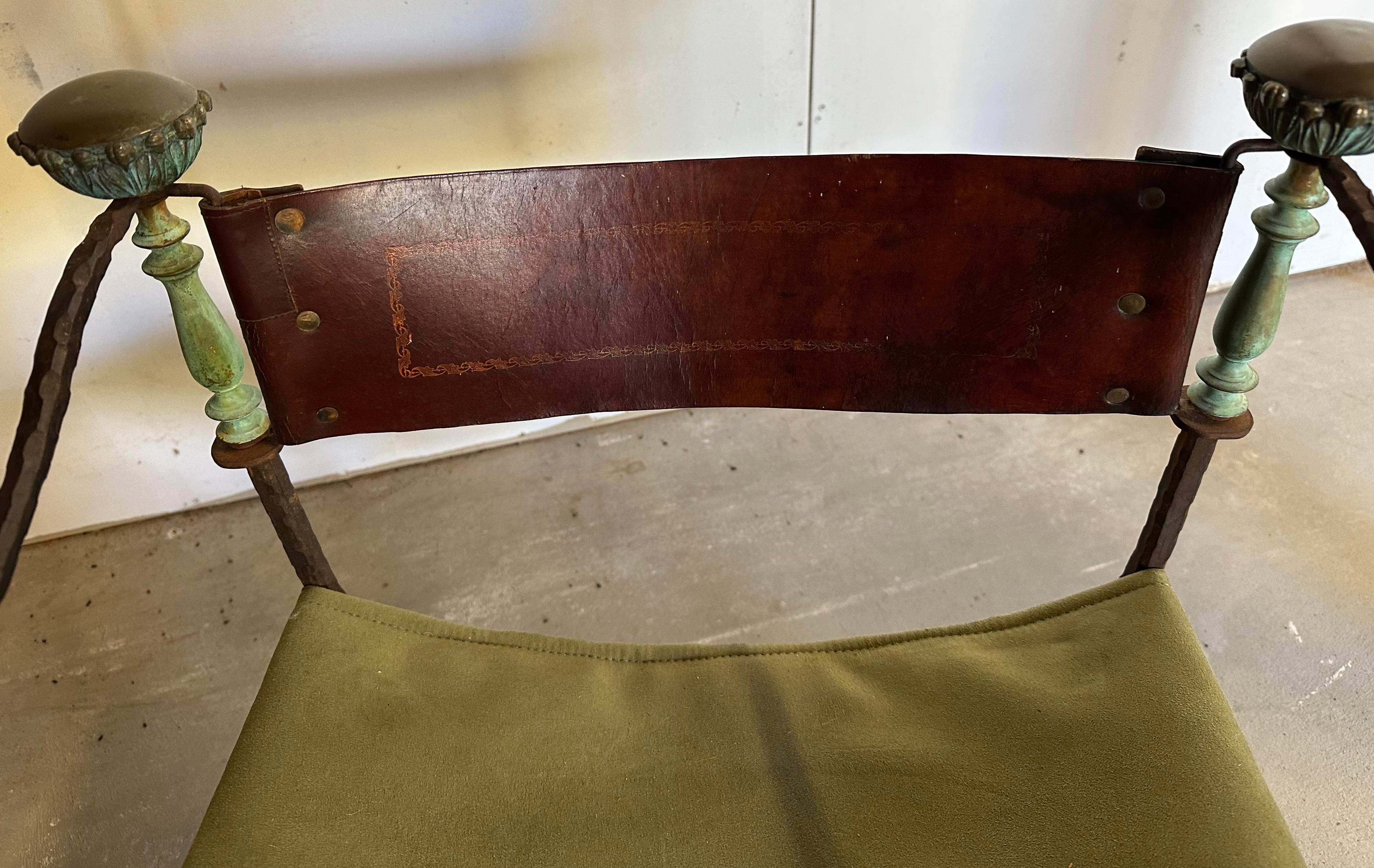 Paire de chaises Curule italiennes de Dante Savonarola en vente 3