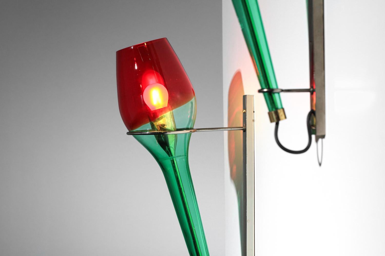 pair of Italian sconces by Vinicio Vianello for Vistosi 60's red and green glass For Sale 3
