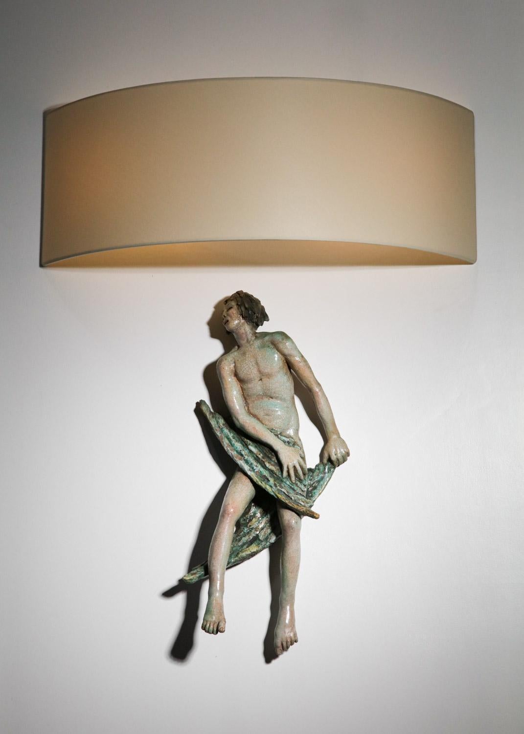 Paar italienische Wandleuchter aus Keramik „Adam und Eva“-Skulptur im Angebot 2