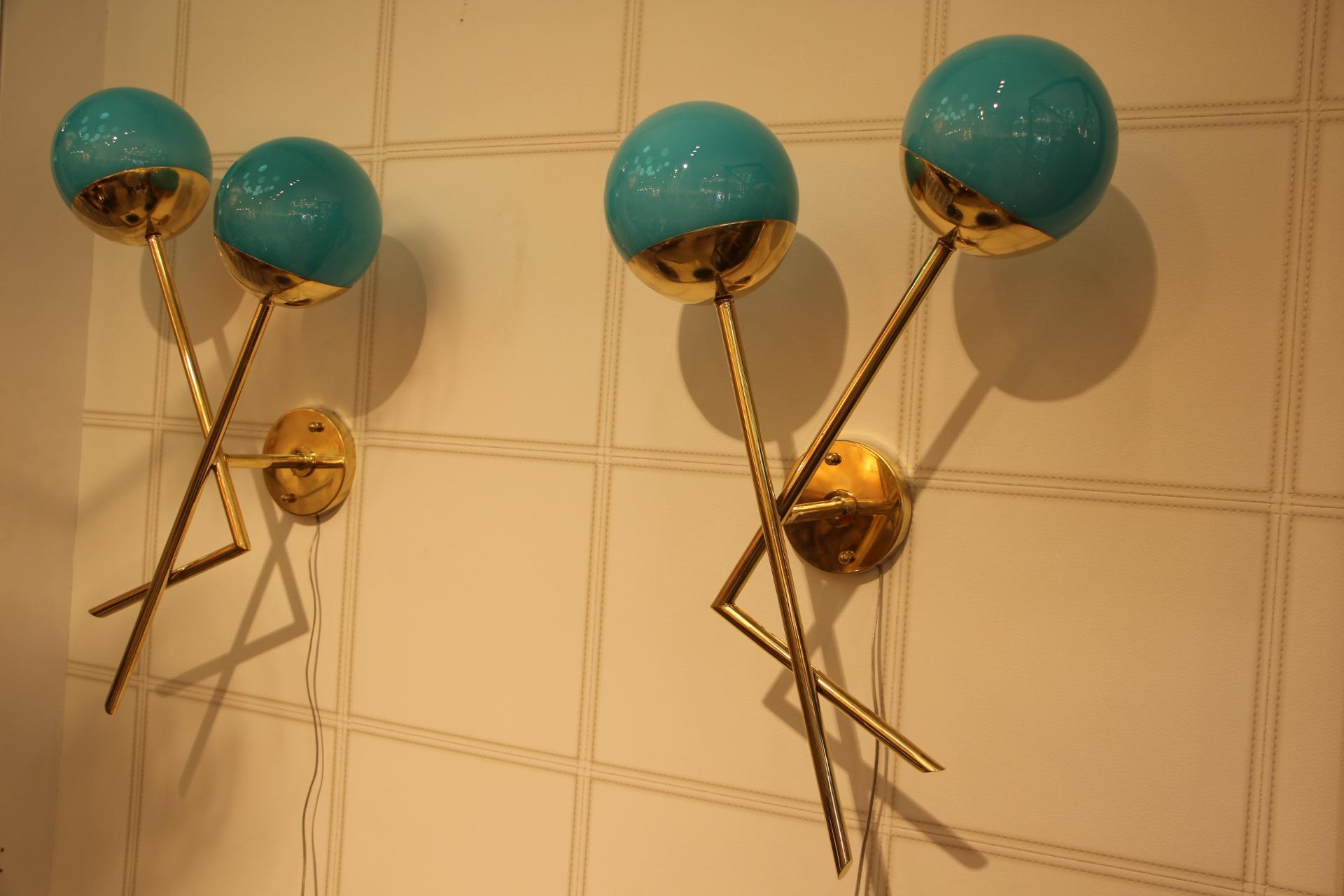Pair of Sconces in Turquoise Blue Murano Glass and Brass, Blue Wall Lights For Sale 4