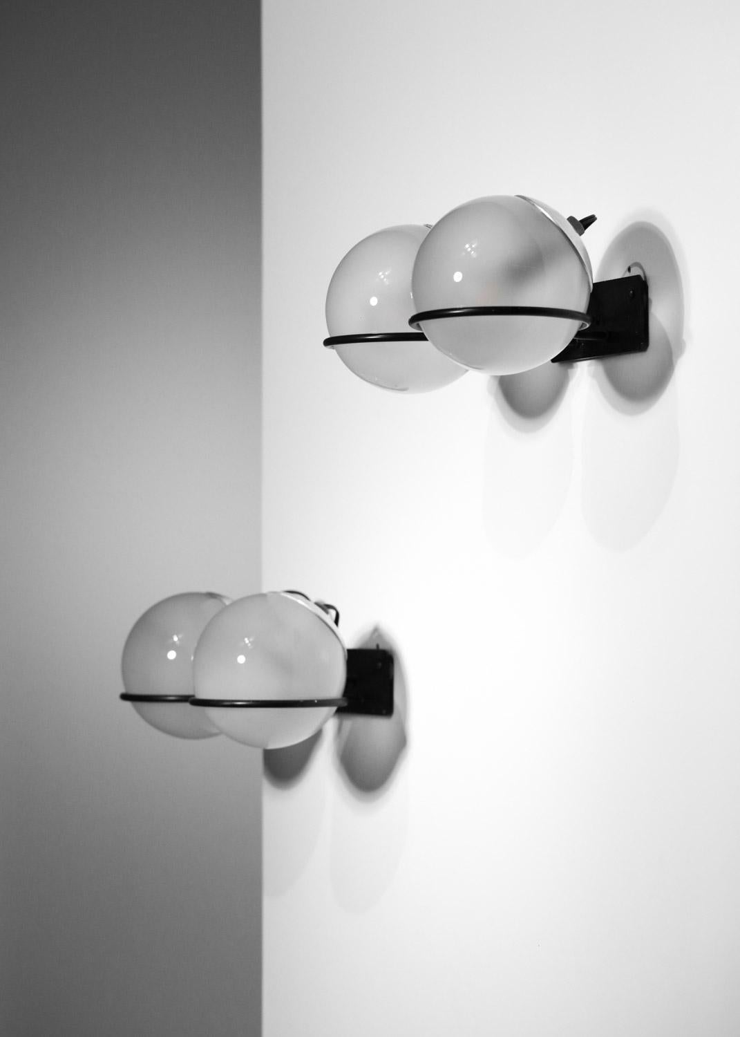 Pair of Italian Sconces Model 237/2 by Gino Sarfatti for Arteluce 50s Wall Lamp For Sale 9