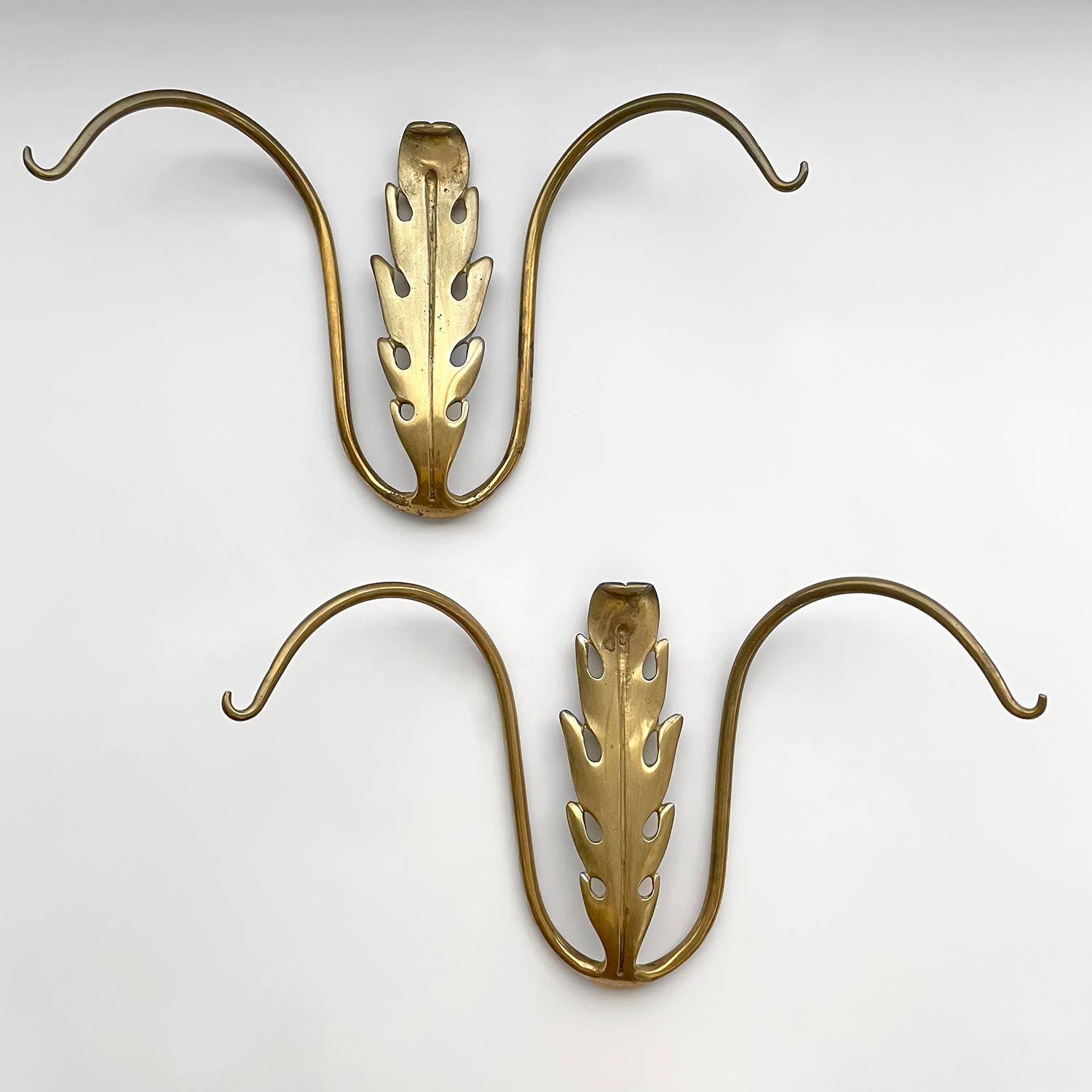 Pair of Italian Sculpted Brass Wall Hooks For Sale 9