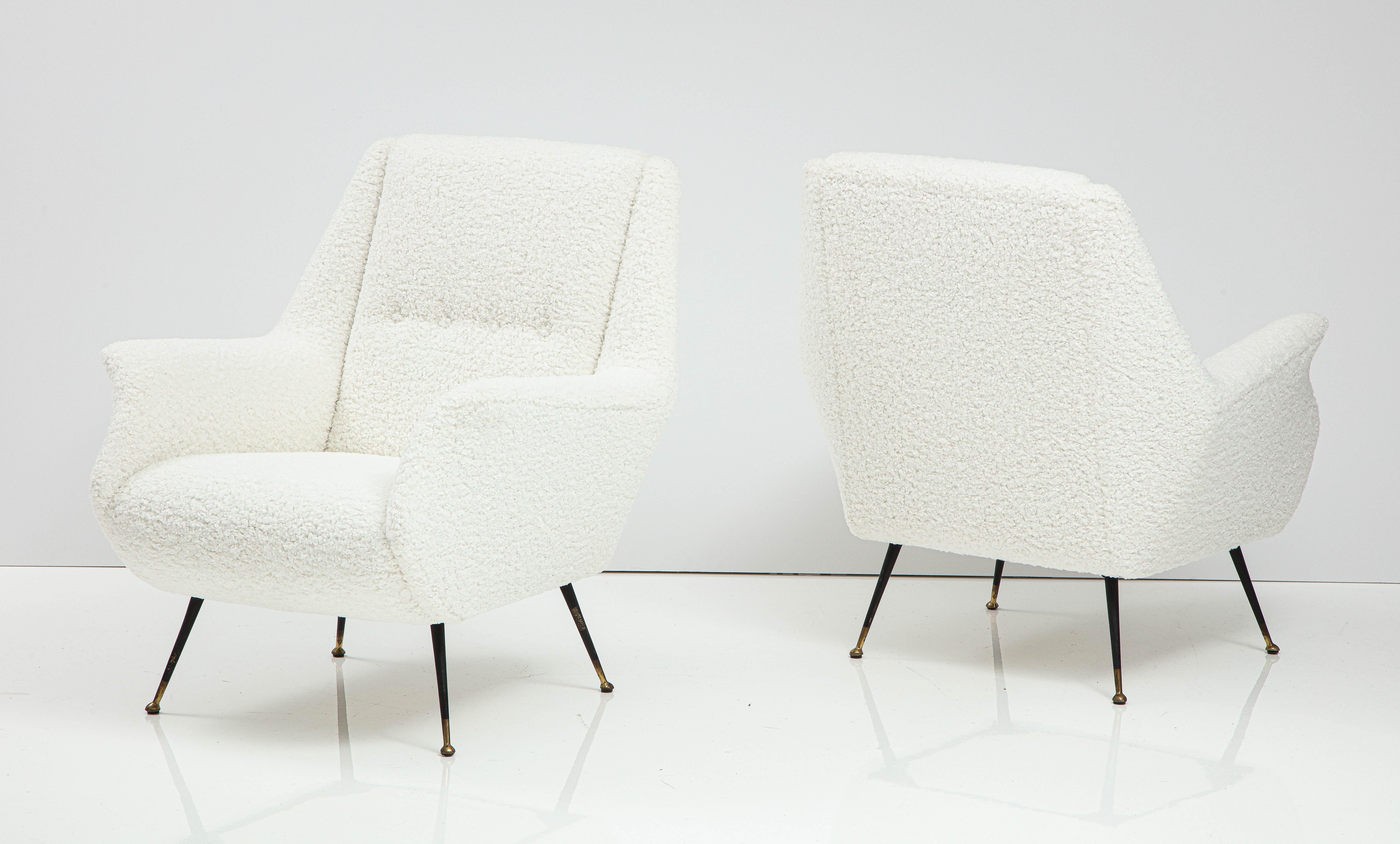Pair of Italian Sculptural Faux Shearling Lounge Chairs, Italy, circa 1960 In Good Condition For Sale In New York, NY
