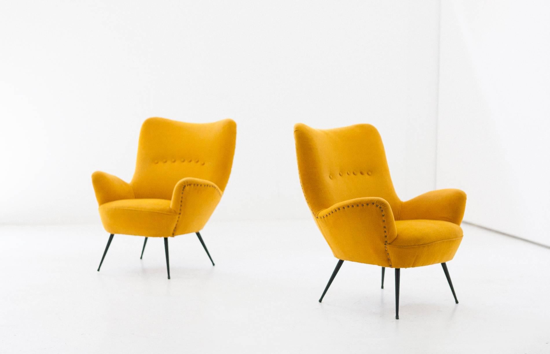 Mid-20th Century Pair of Italian Senape Yellow Armchairs, 1950s