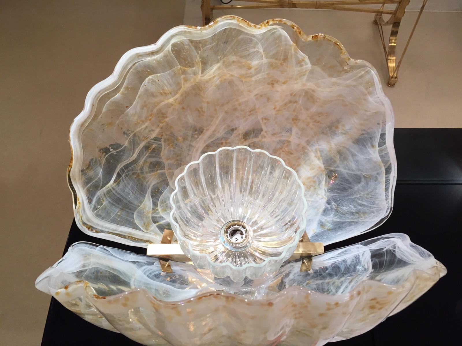 Hollywood Regency Italian Shell Table Lamp in Murano Glass Style of Barovier & Toso, 1970
