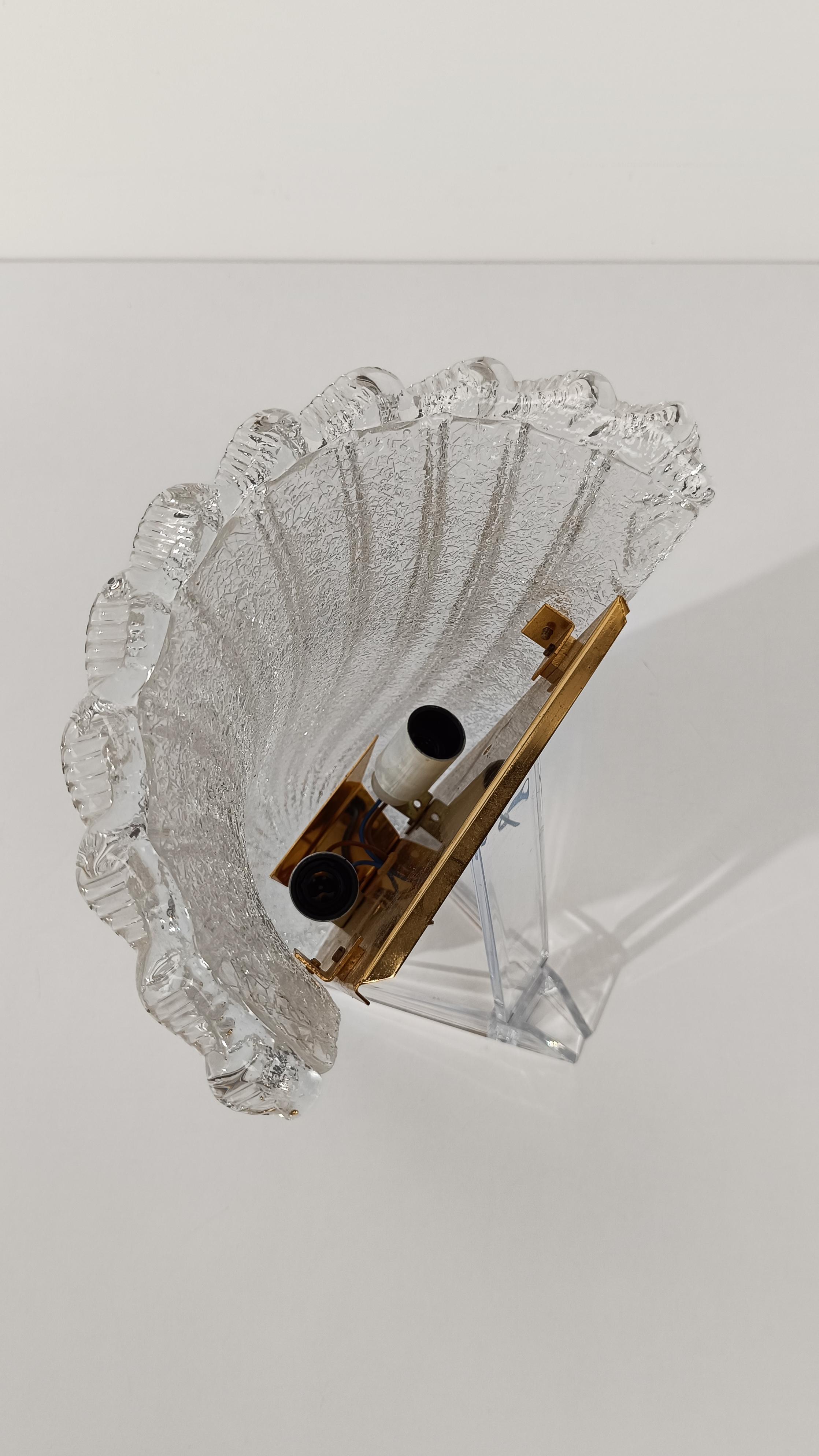 Coppia di scudi italiani in vetro di Murano Graniglia, stile Barovier, anni '80 in vendita 5