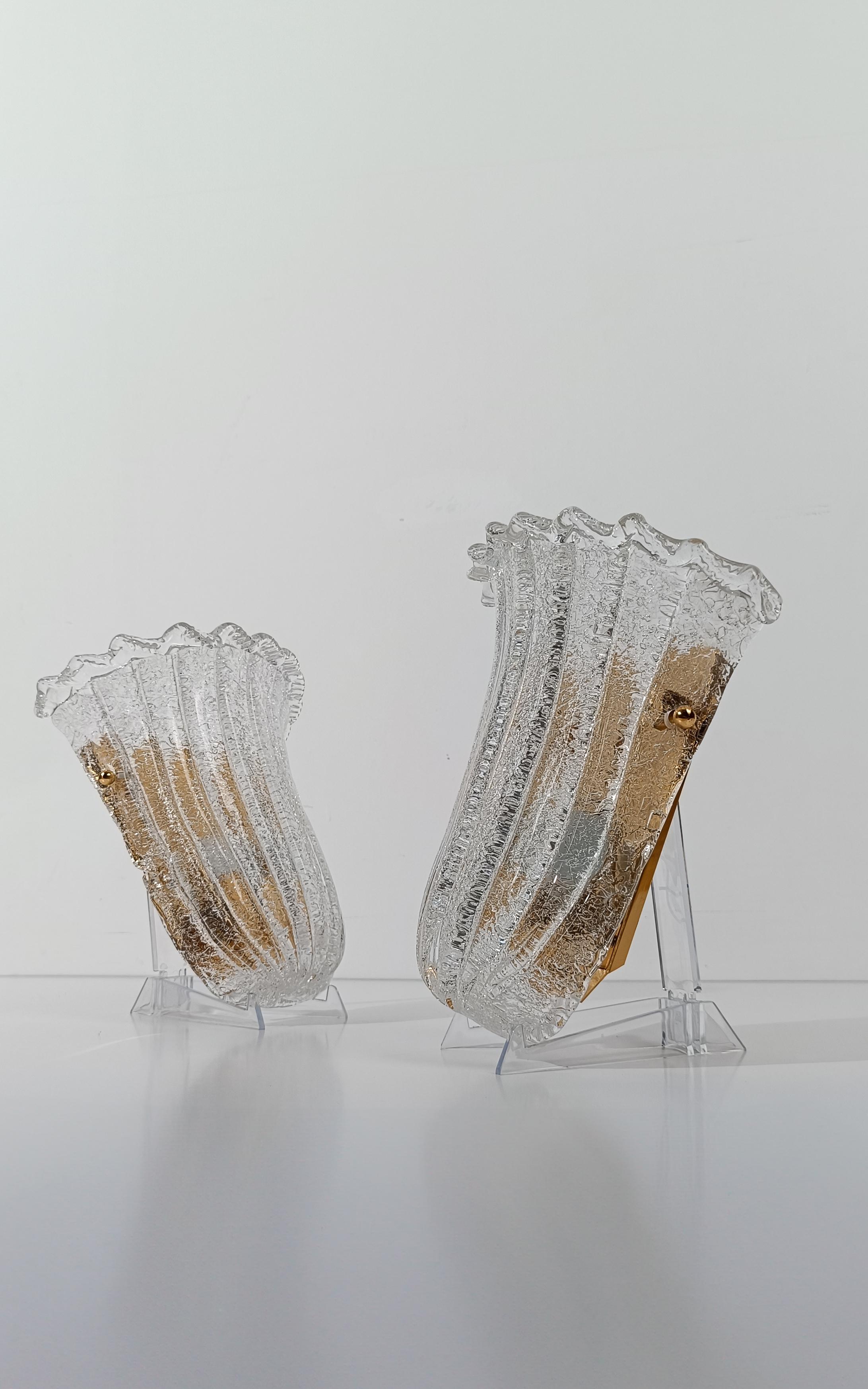 Coppia di scudi italiani in vetro di Murano Graniglia, stile Barovier, anni '80 in vendita 8