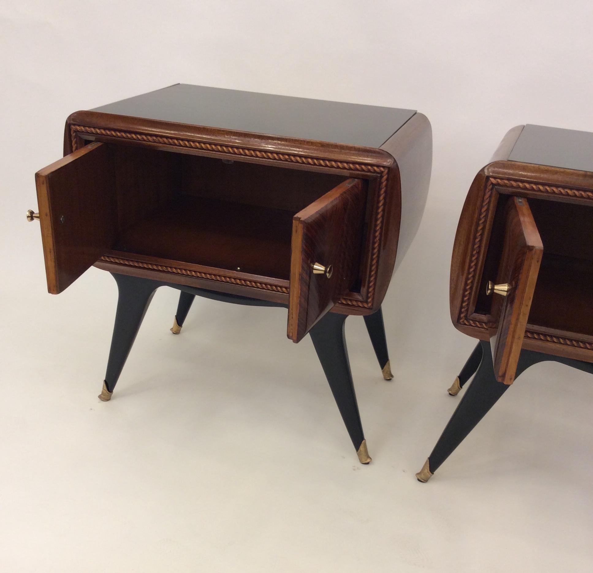Pair of Italian Nightstands in the Style of Gio Ponti, circa 1950 For Sale 13