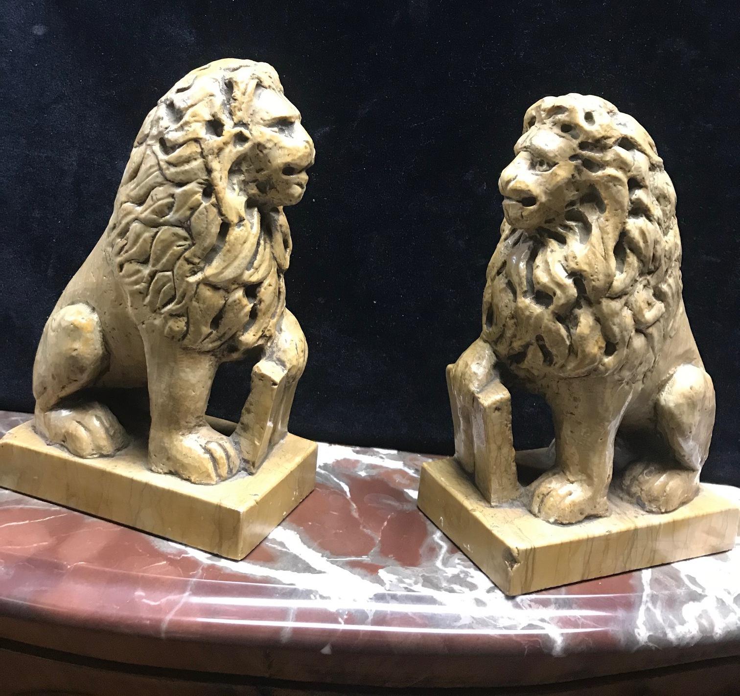 Pair of Italian Sienna Marble Lions, 19th Century In Good Condition In Cypress, CA