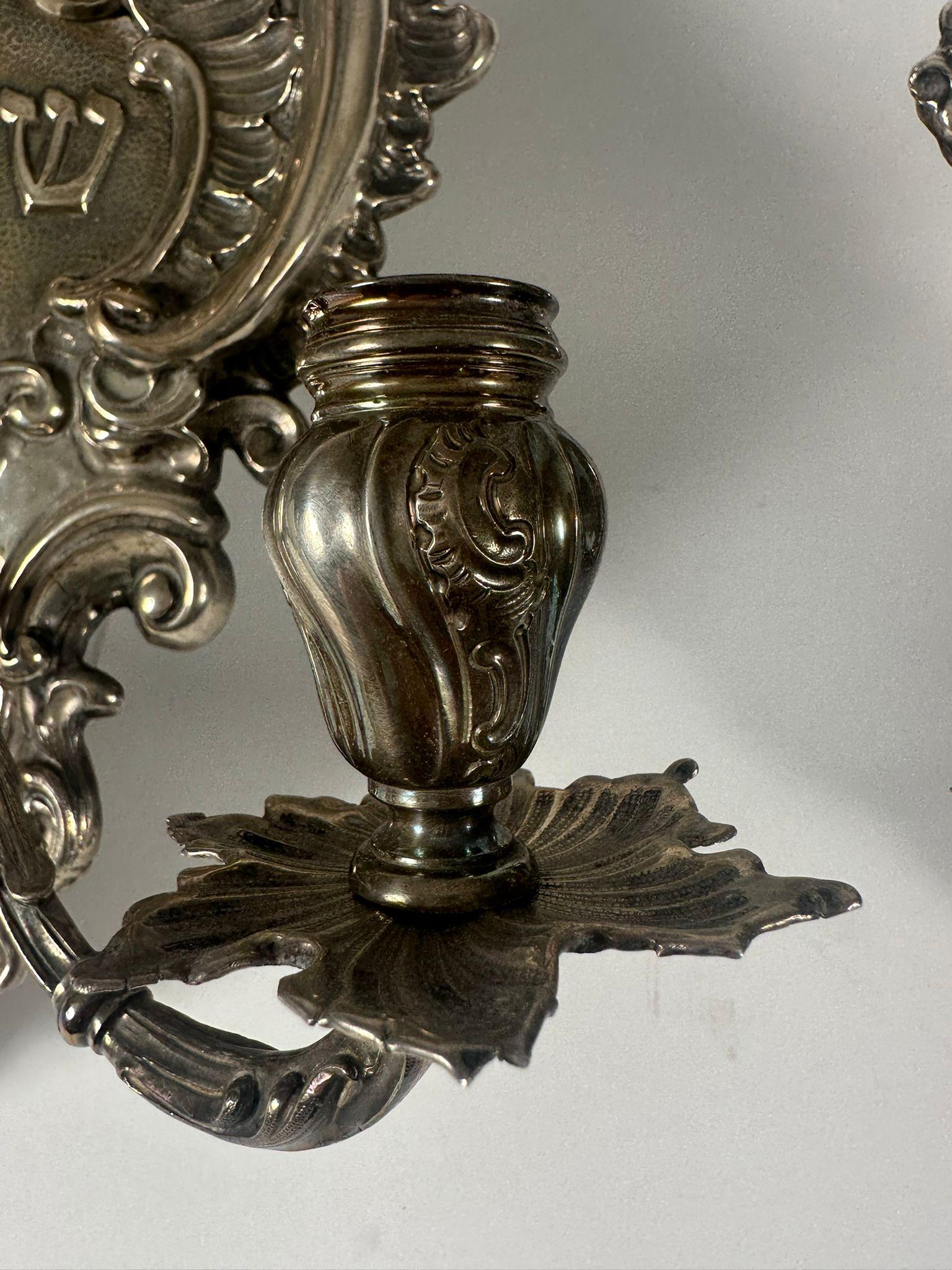 Argent Paire d'appliques de chabbat italiennes en argent - 800 Silver, design rococo orné en vente