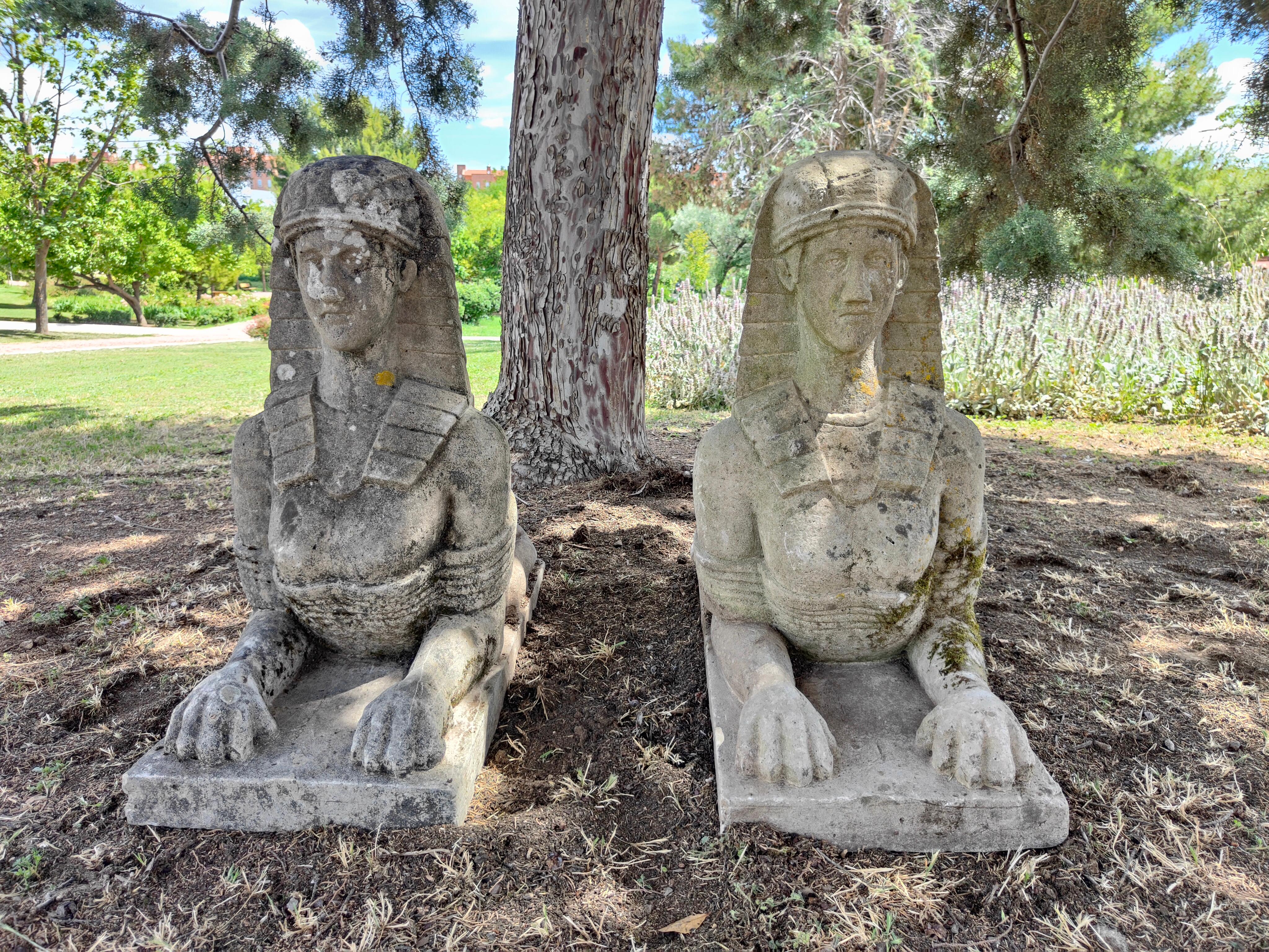 Pair of Italian Sphinxes from the 20s Art Deco For Sale 7