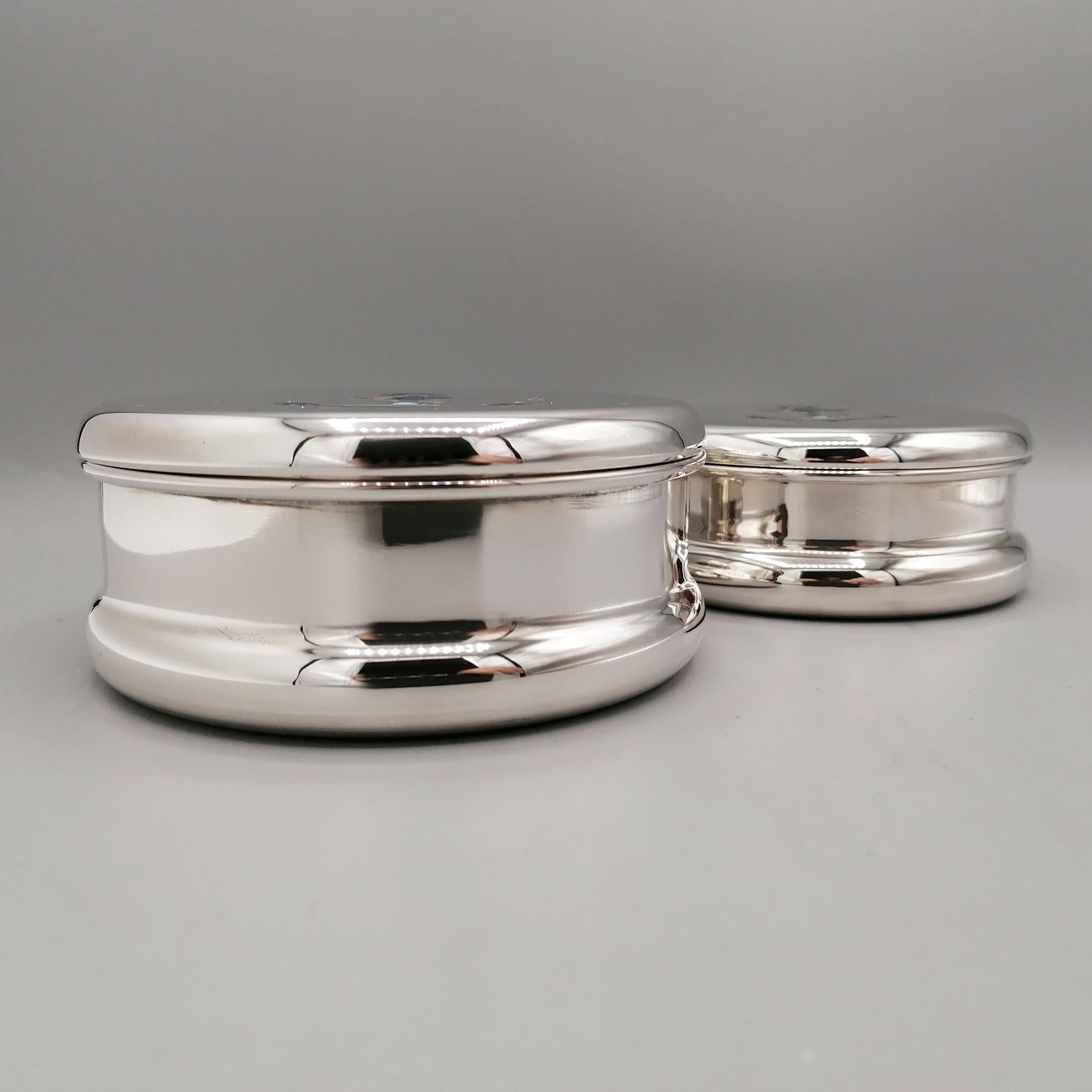 Pareja de cajas italianas de plata de ley de dos tamaños diferentes con ancla esmaltada Plata esterlina en venta
