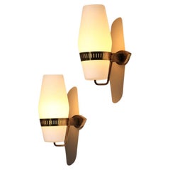 Paar italienische Stilnovo-Wandleuchten, Modell 2078, Messing und Opalin 1960er Jahre