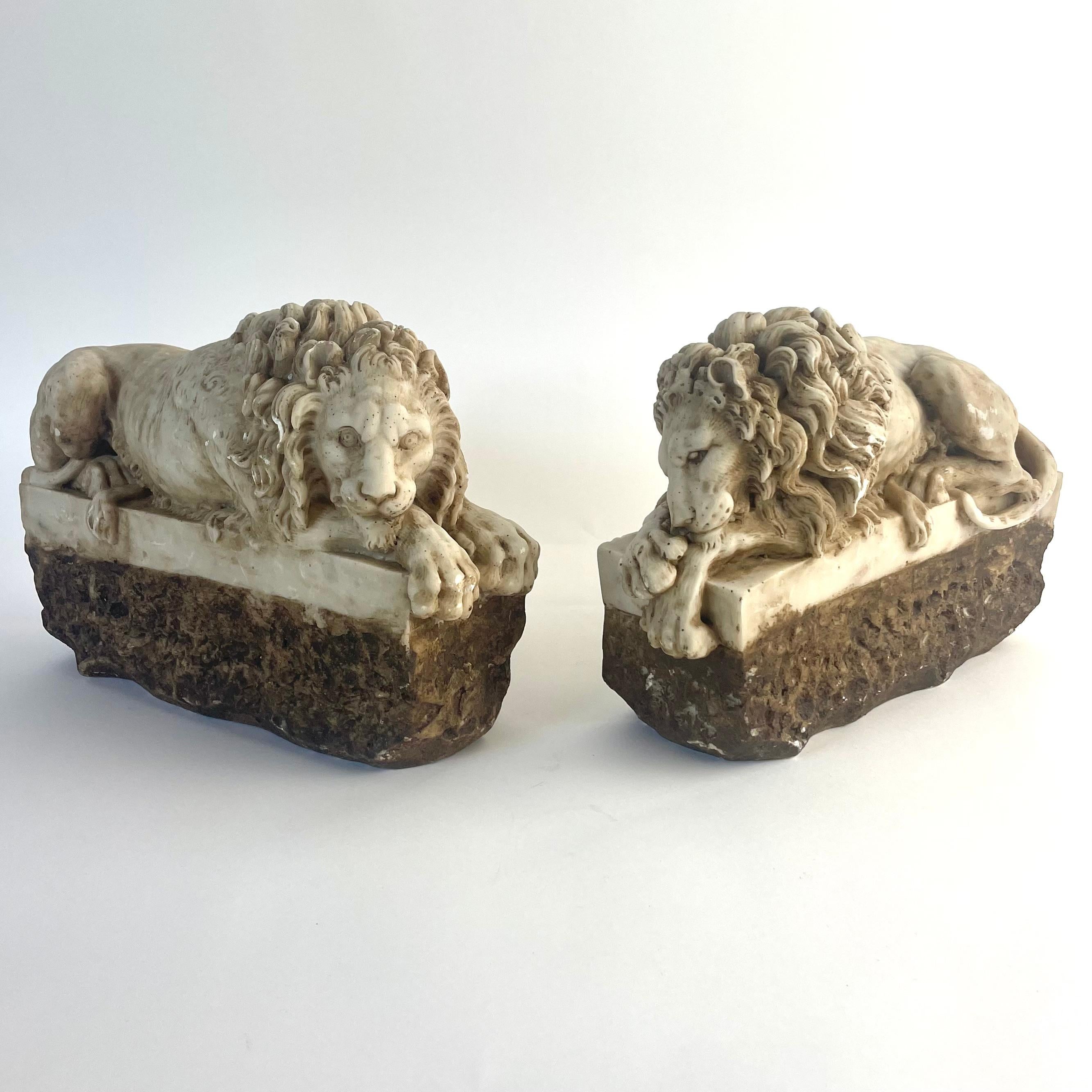 Pareja de leones italianos de gres según Antonio Canova, Siglo XIX en Bueno estado para la venta en Knivsta, SE