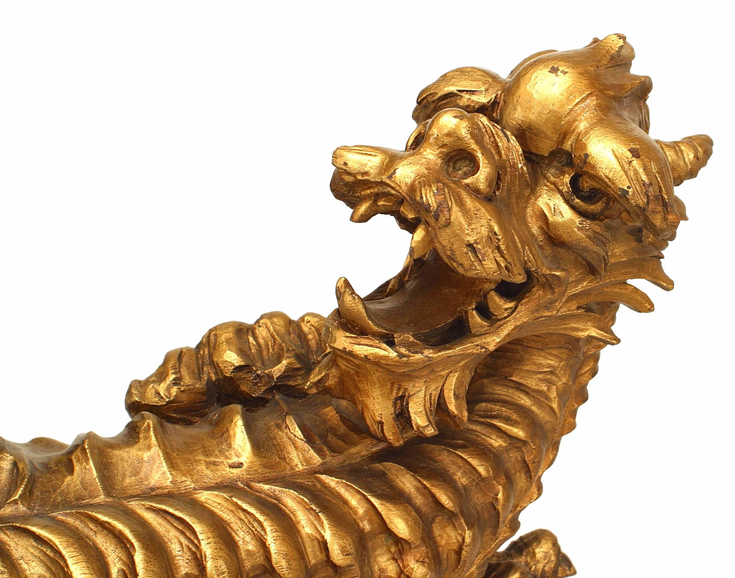 Pair of Italian Carved Gold Painted Dragons In Good Condition In New York, NY