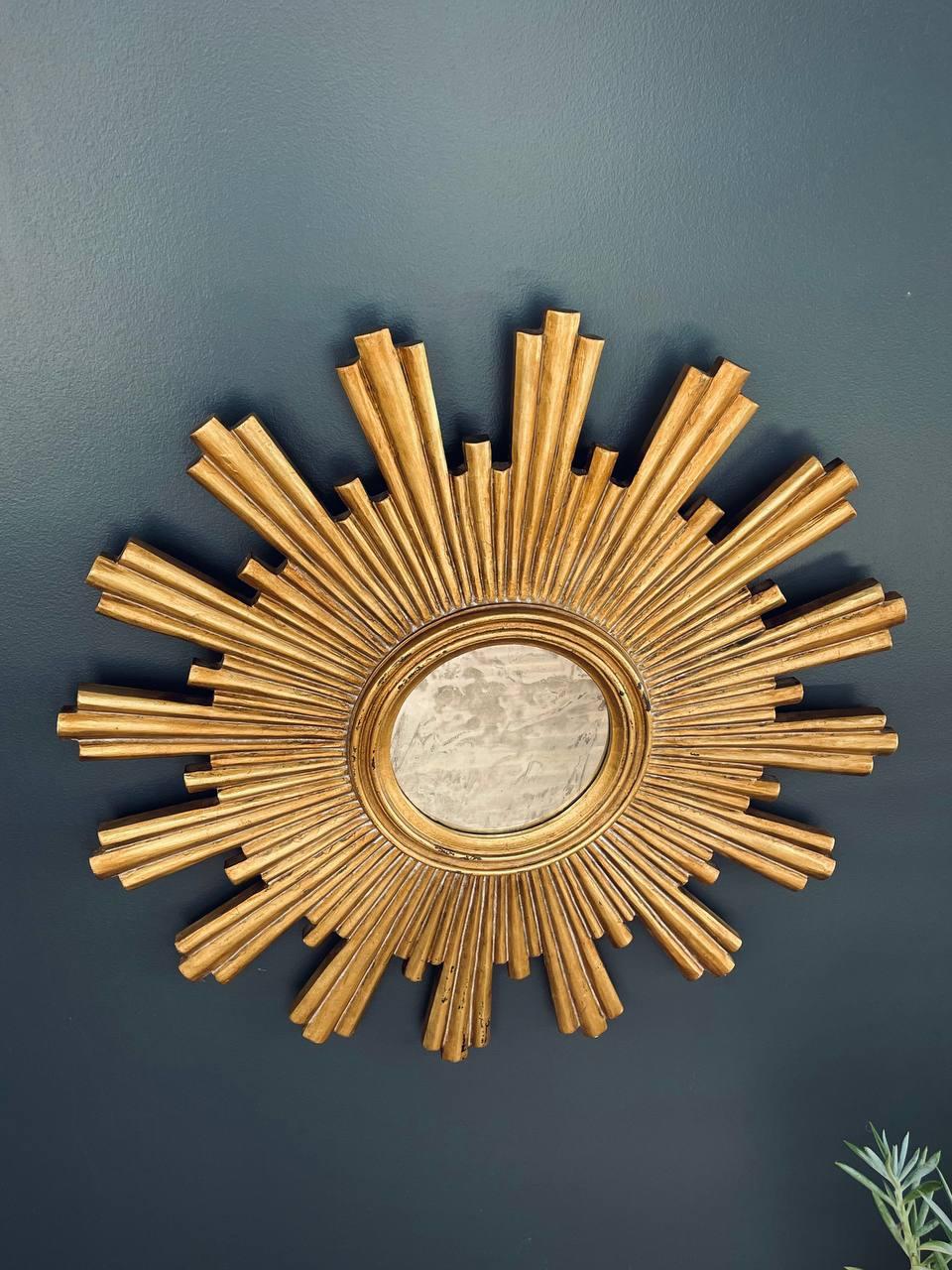 Contemporary Pair of Italian-Style Gilt-Wood Sunburst Mirrors Modern Farmhouse