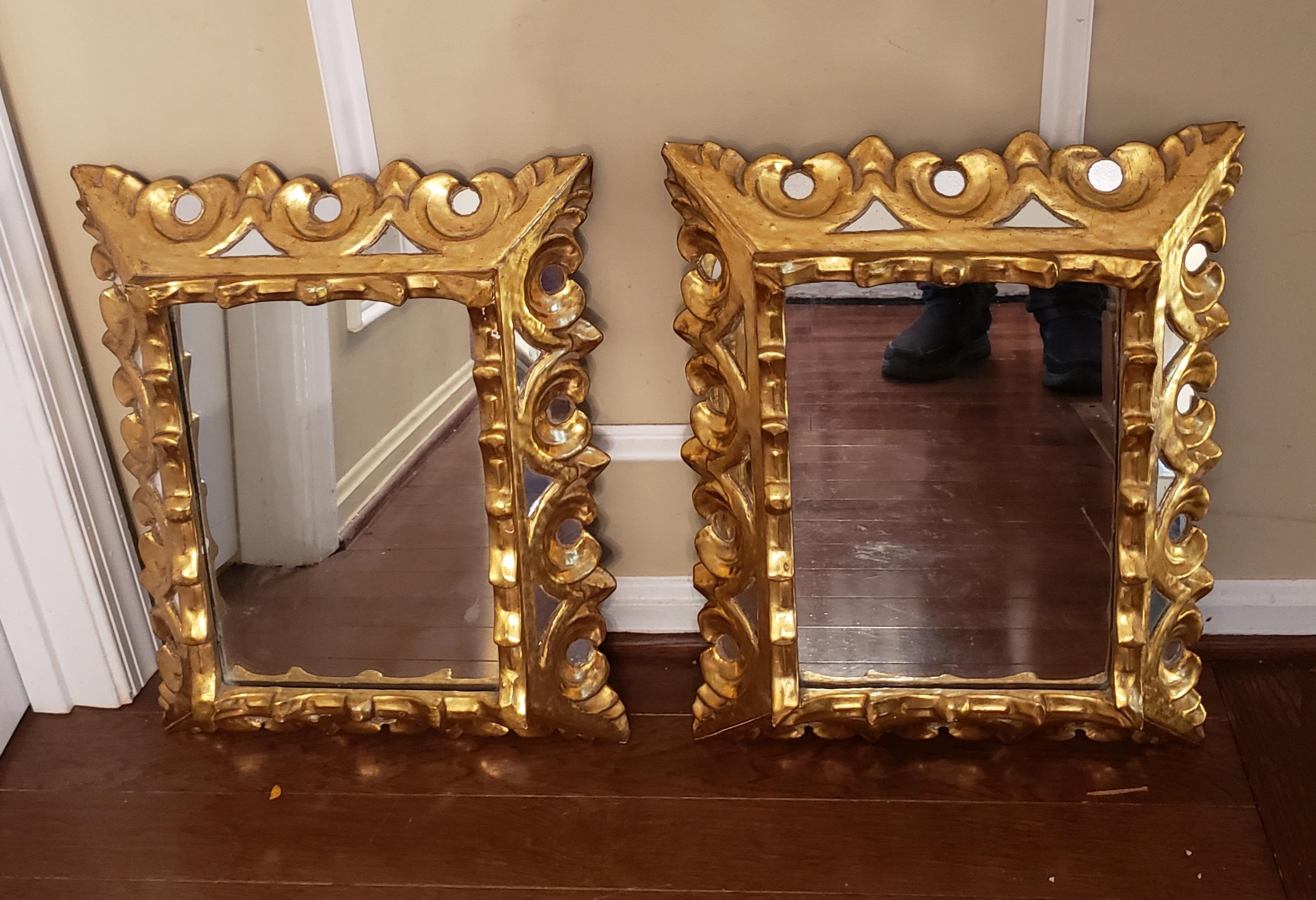 Pair of Italian Style Giltwood Frame Mirrored Insets Mirror, Circa 1940s In Good Condition For Sale In Germantown, MD