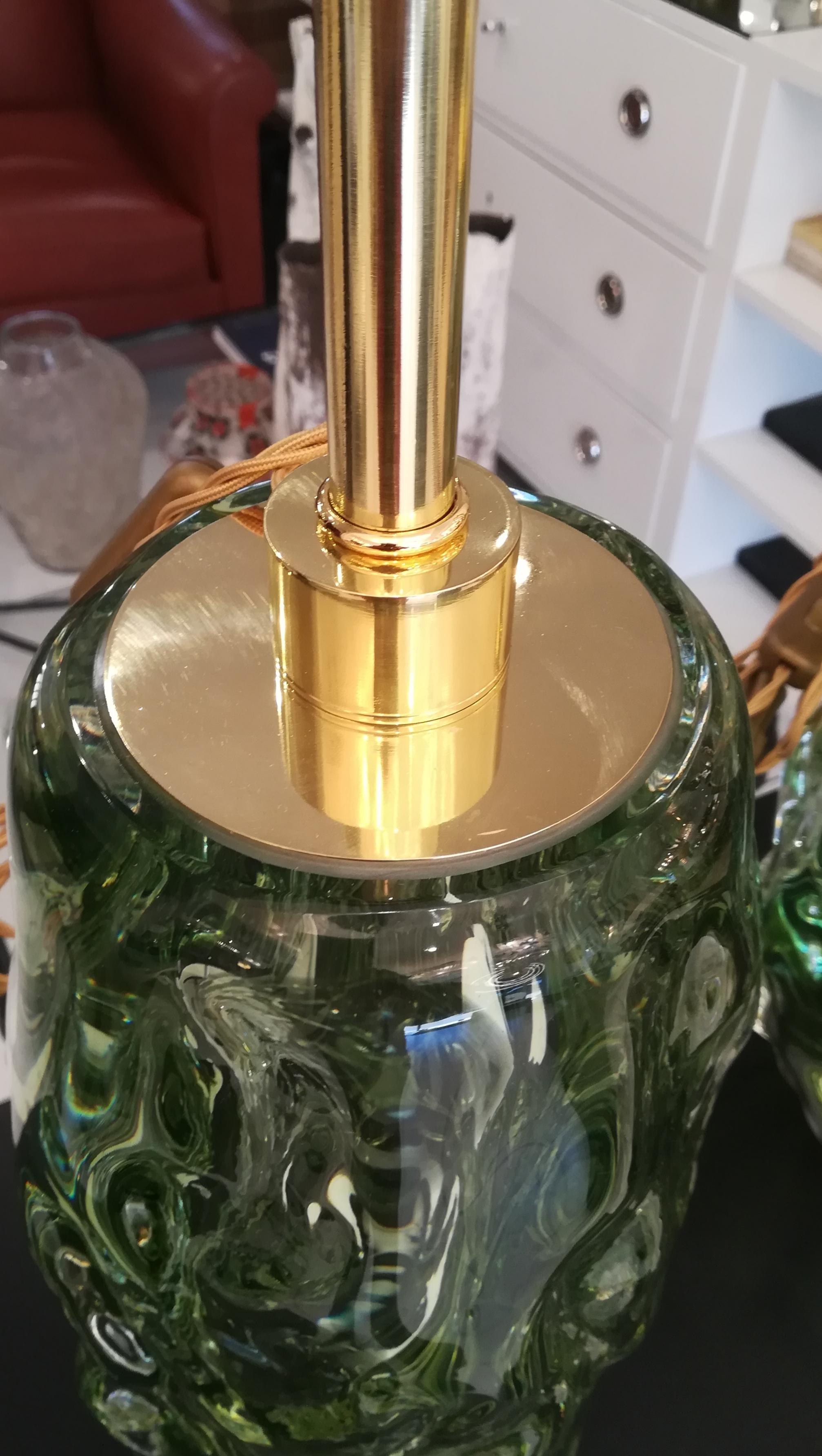 Moderne Paire de lampes de bureau italiennes en verre de Murano vert clair en vente