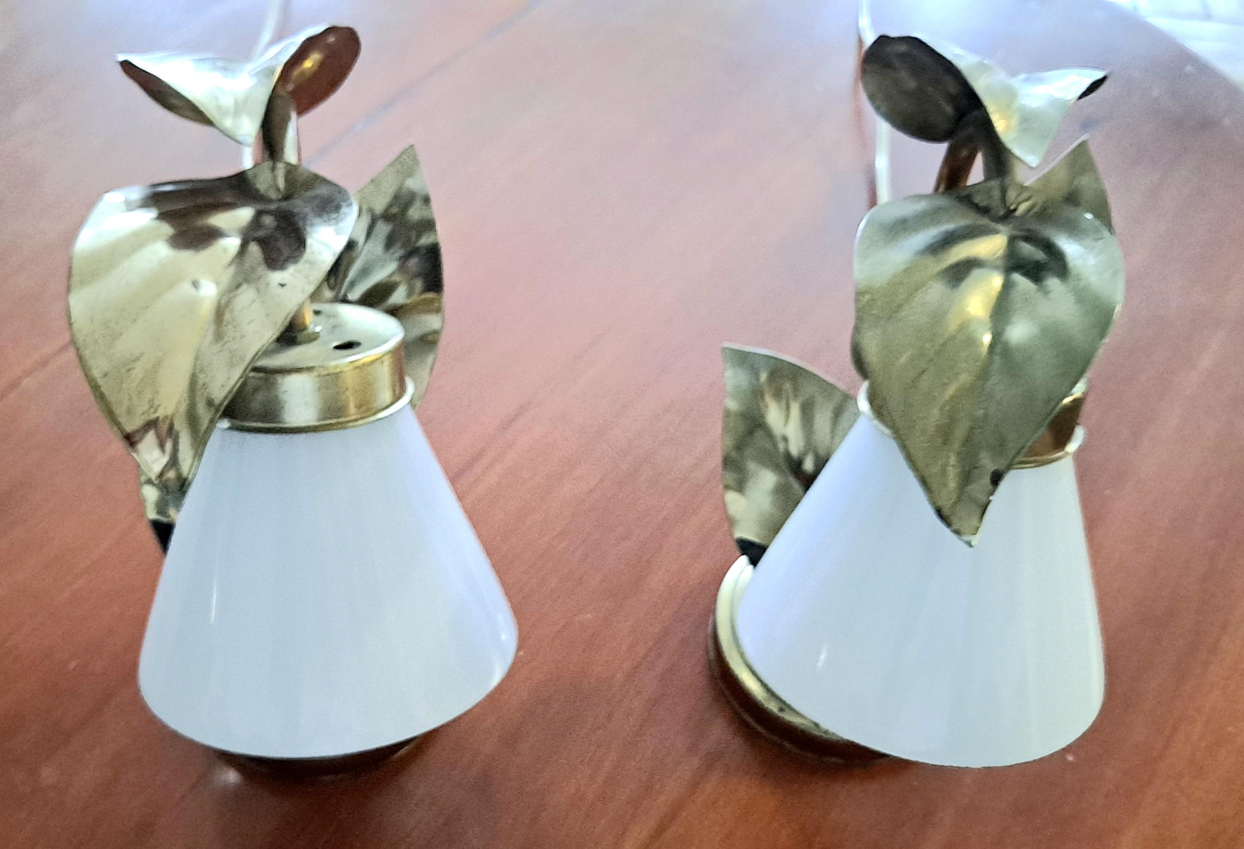 Mid-Century Modern  Pair of Italian Table Lamps in the Manner of Tommaso Barbi For Sale