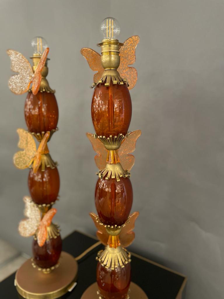 Pair of Italian Table Lamps with Butterflies in Murano Glass, circa 1970 For Sale 2