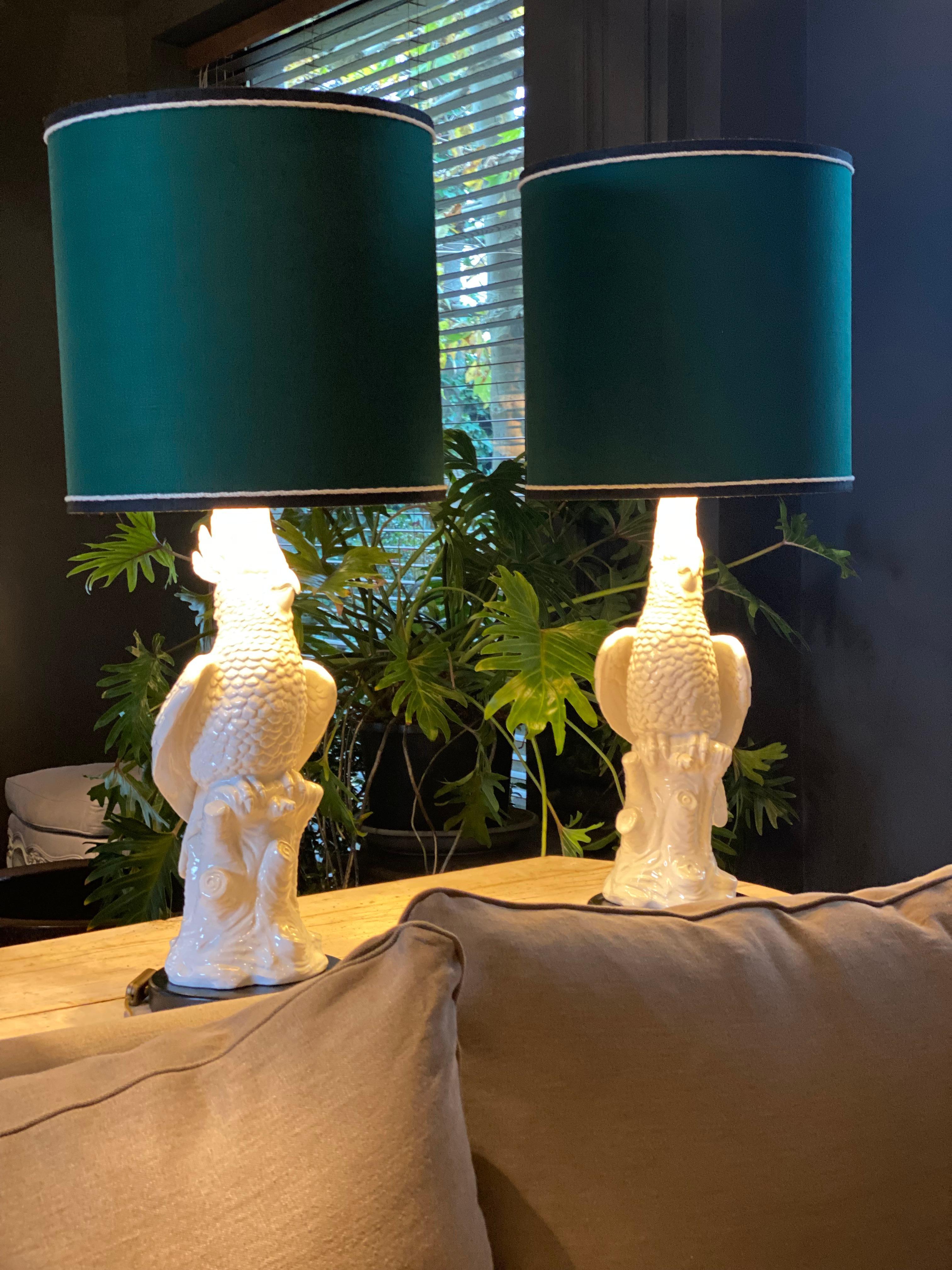 Mid Century Modern, Parrot Table Lamps in White Porcelain, Italy, 1970s. For Sale 7