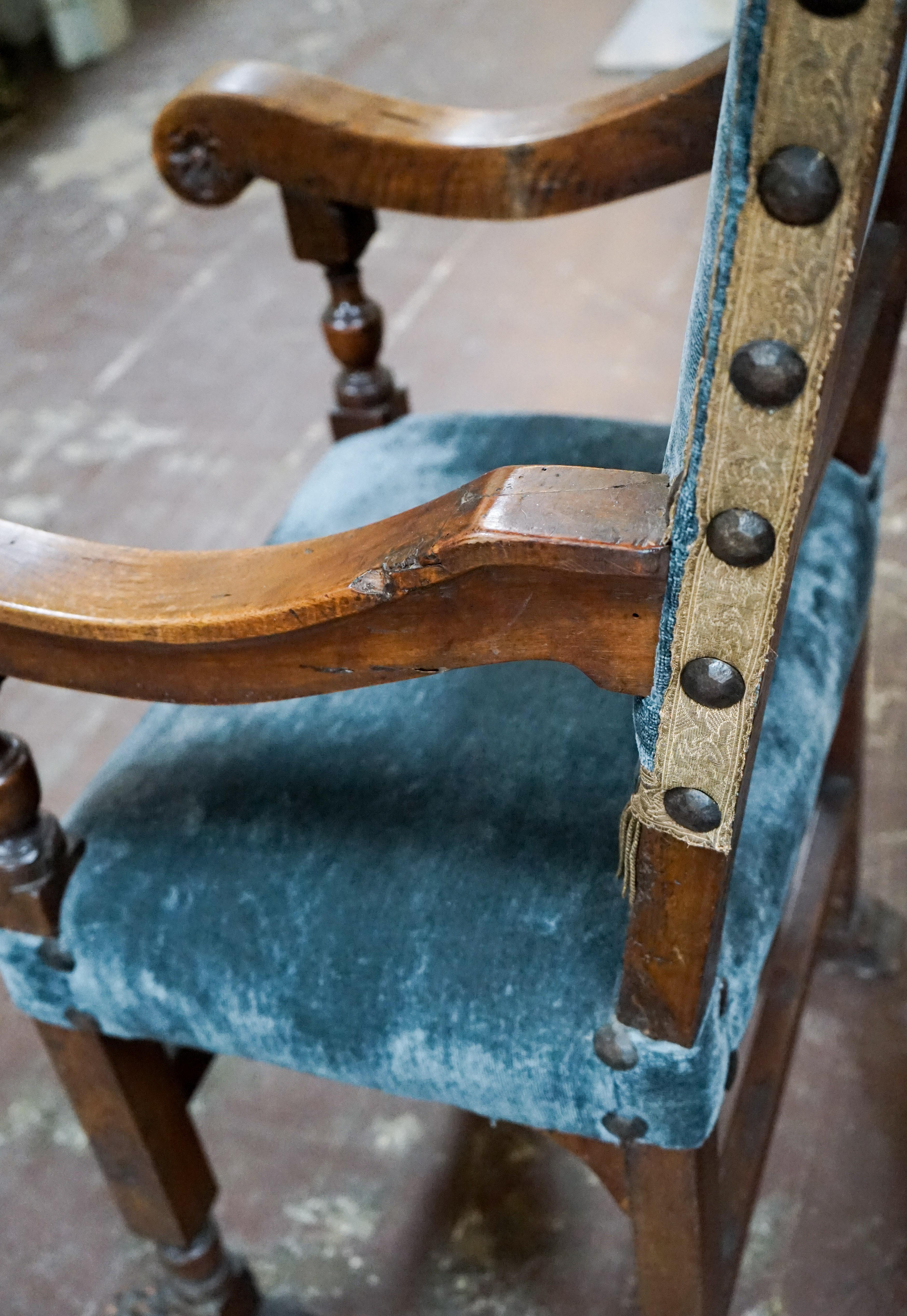 Pair of Italian Throne Chairs In Good Condition In Dallas, TX