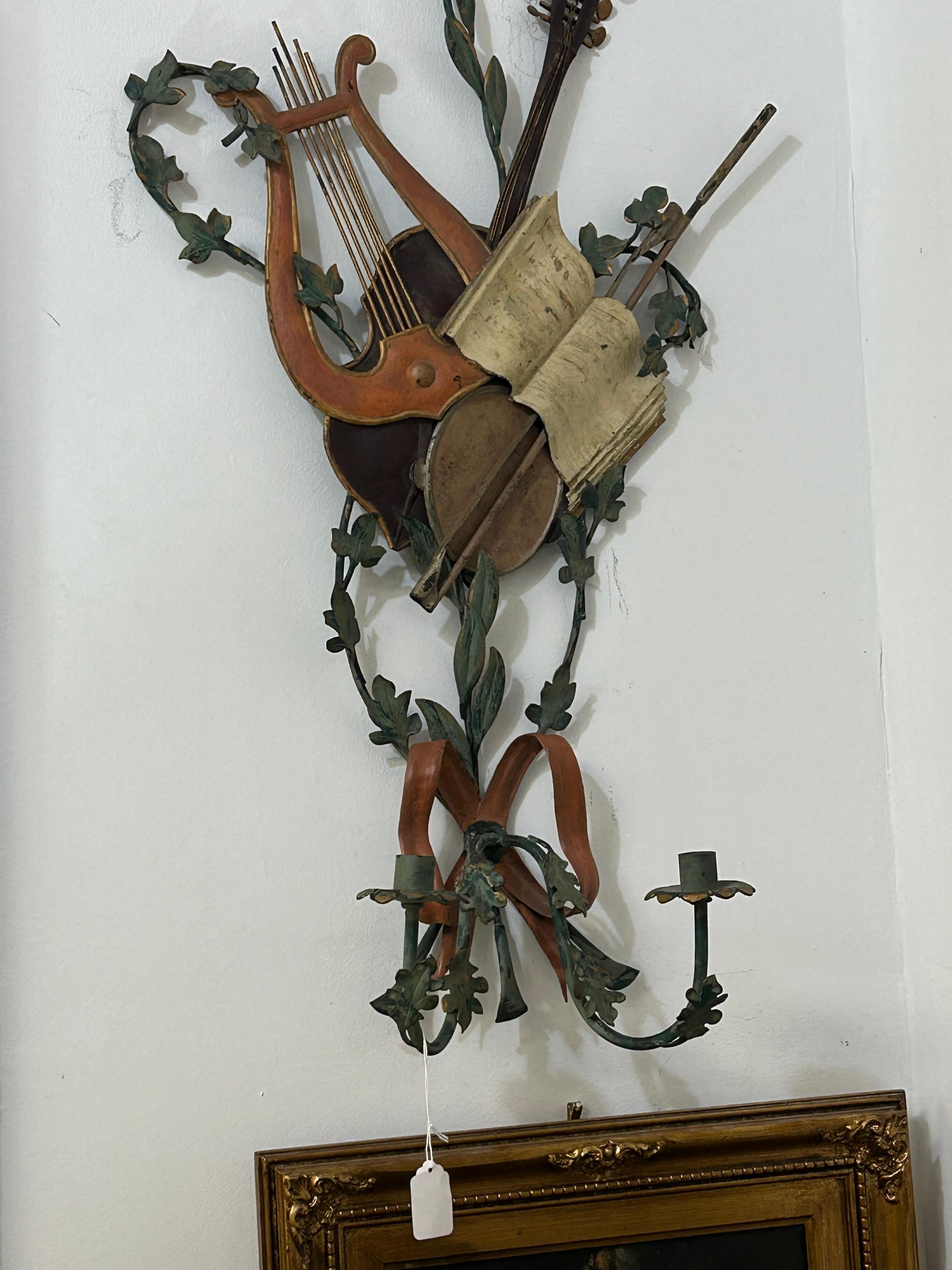 Pair of Italian tole sconces with lyre  and violin For Sale 2
