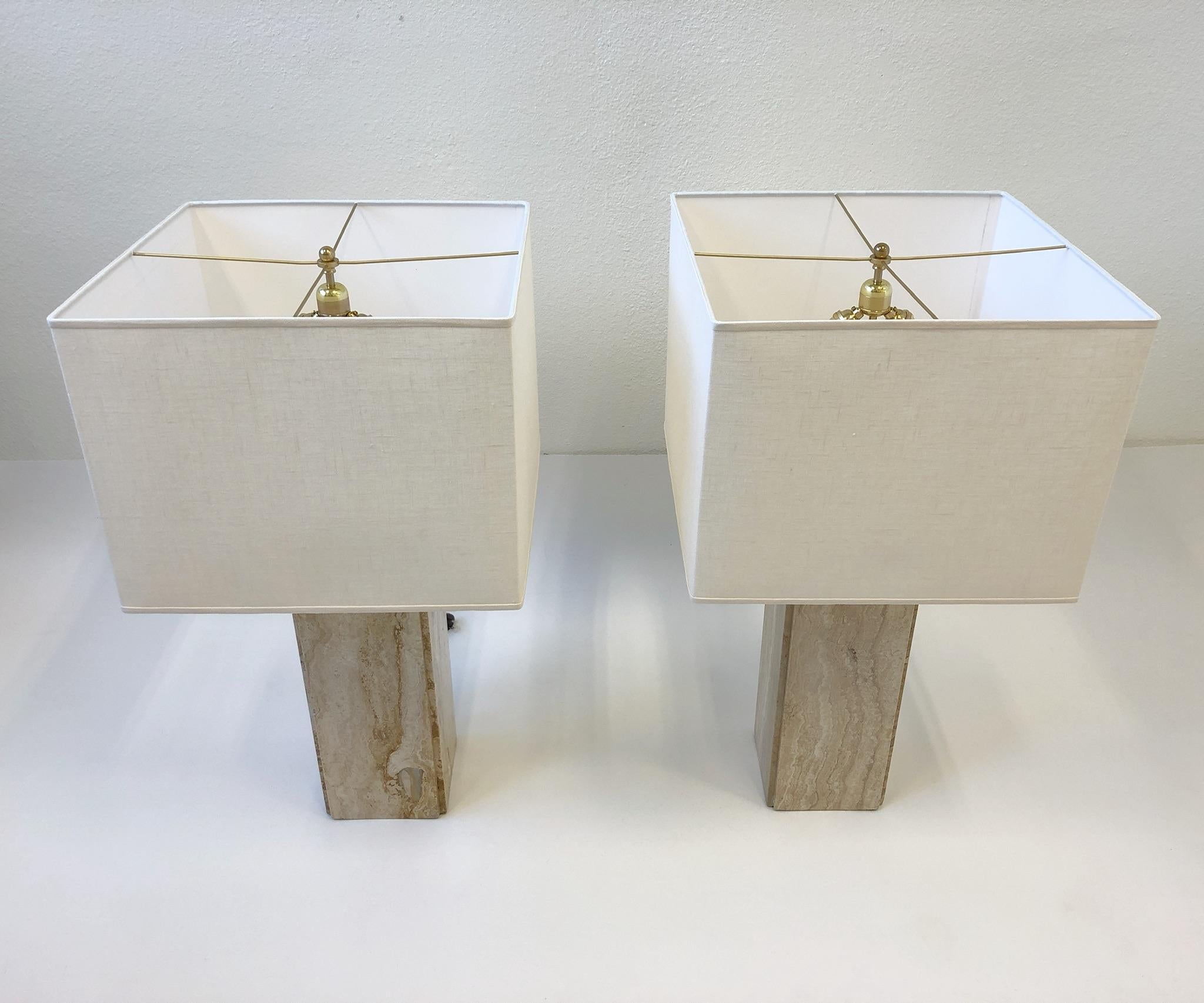 Modern Pair of Italian Travertine and Brass Table Lamps by Raymor 