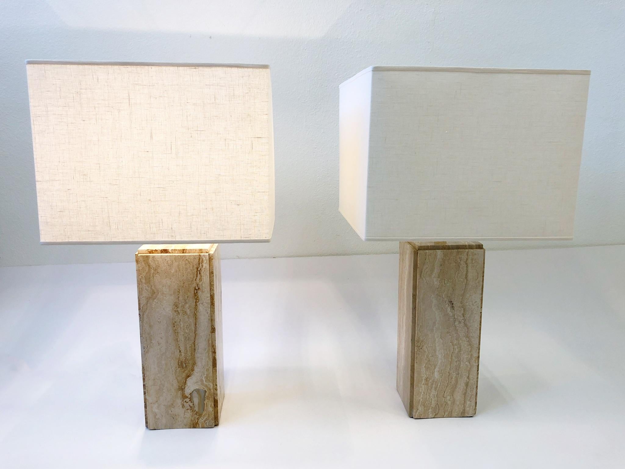 Polished Pair of Italian Travertine and Brass Table Lamps by Raymor 