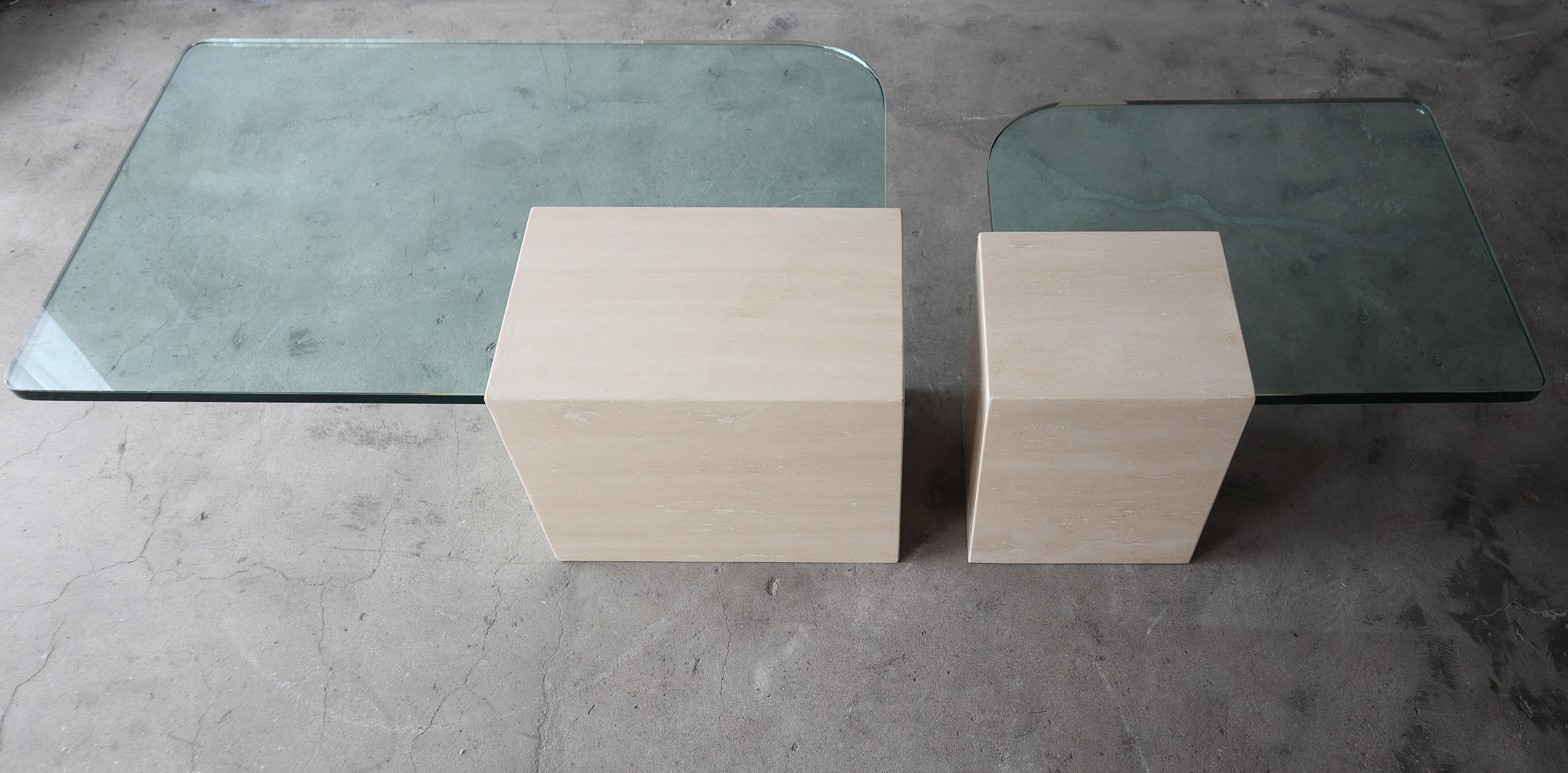 Pair of Italian Travertine and Cantilevered Glass Coffee Tables For Sale 2